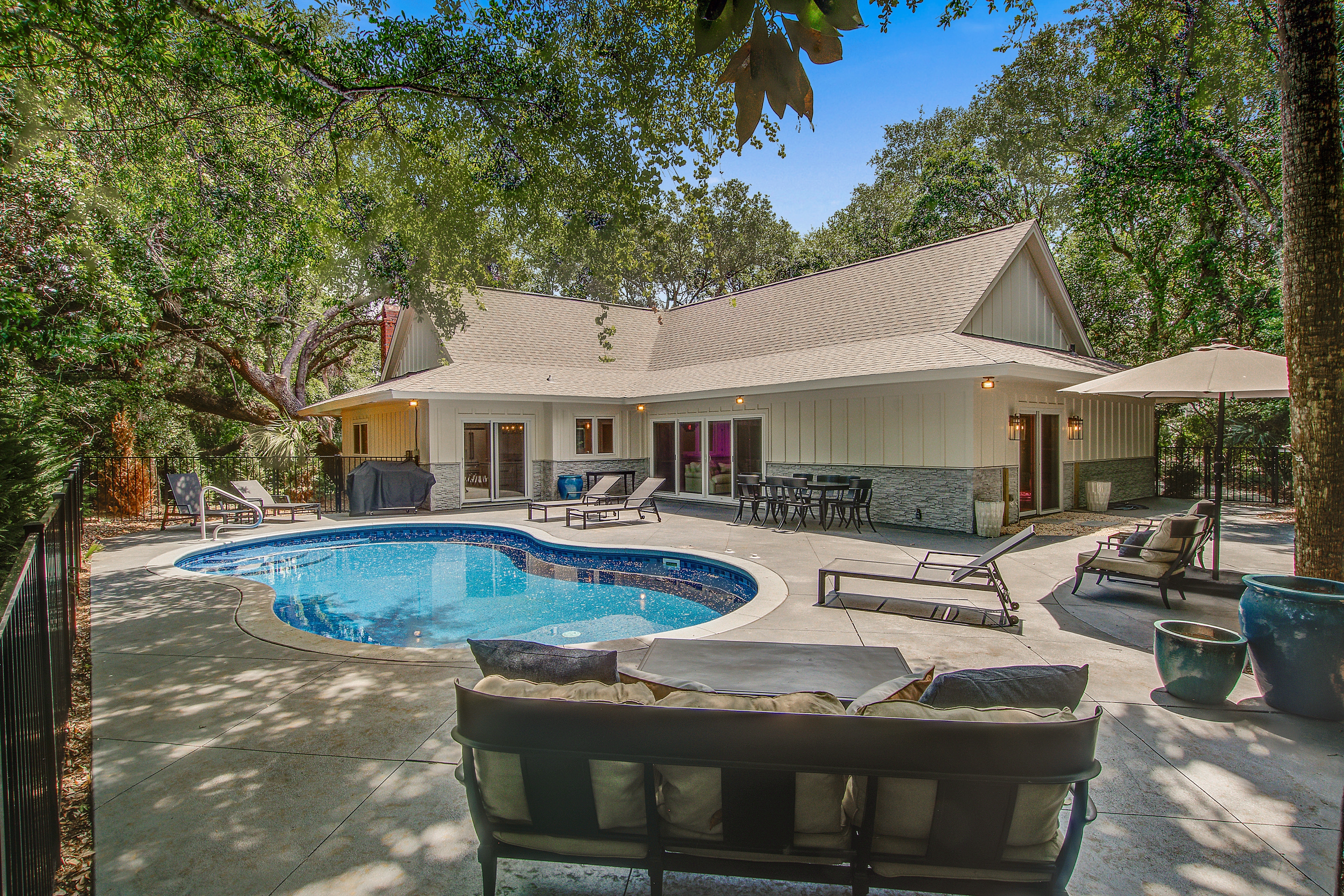 Luxury Beach Retreat with Private Pool – Walk to the Ocean