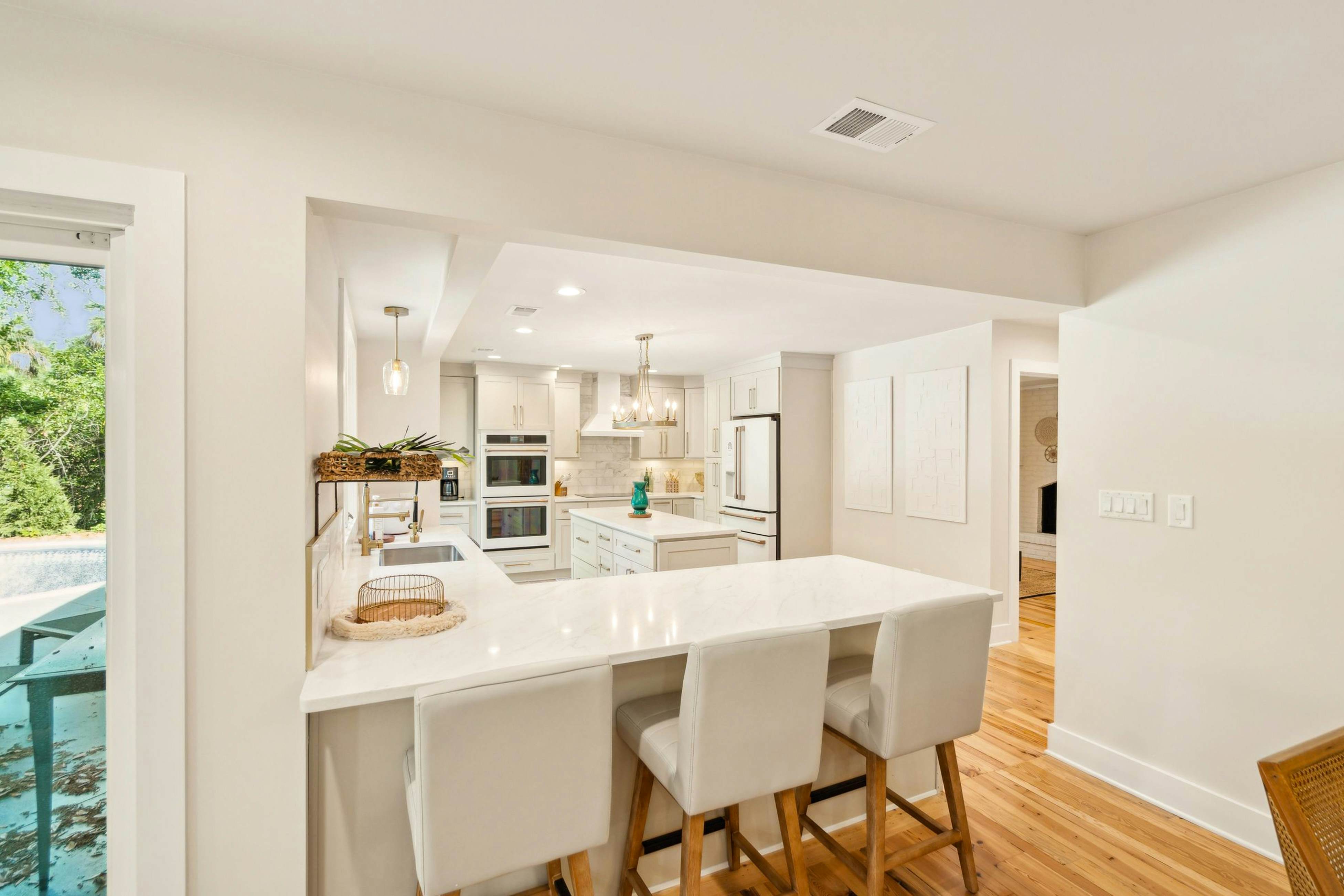 Luxury Beach Retreat with Private Pool – Walk to the Ocean