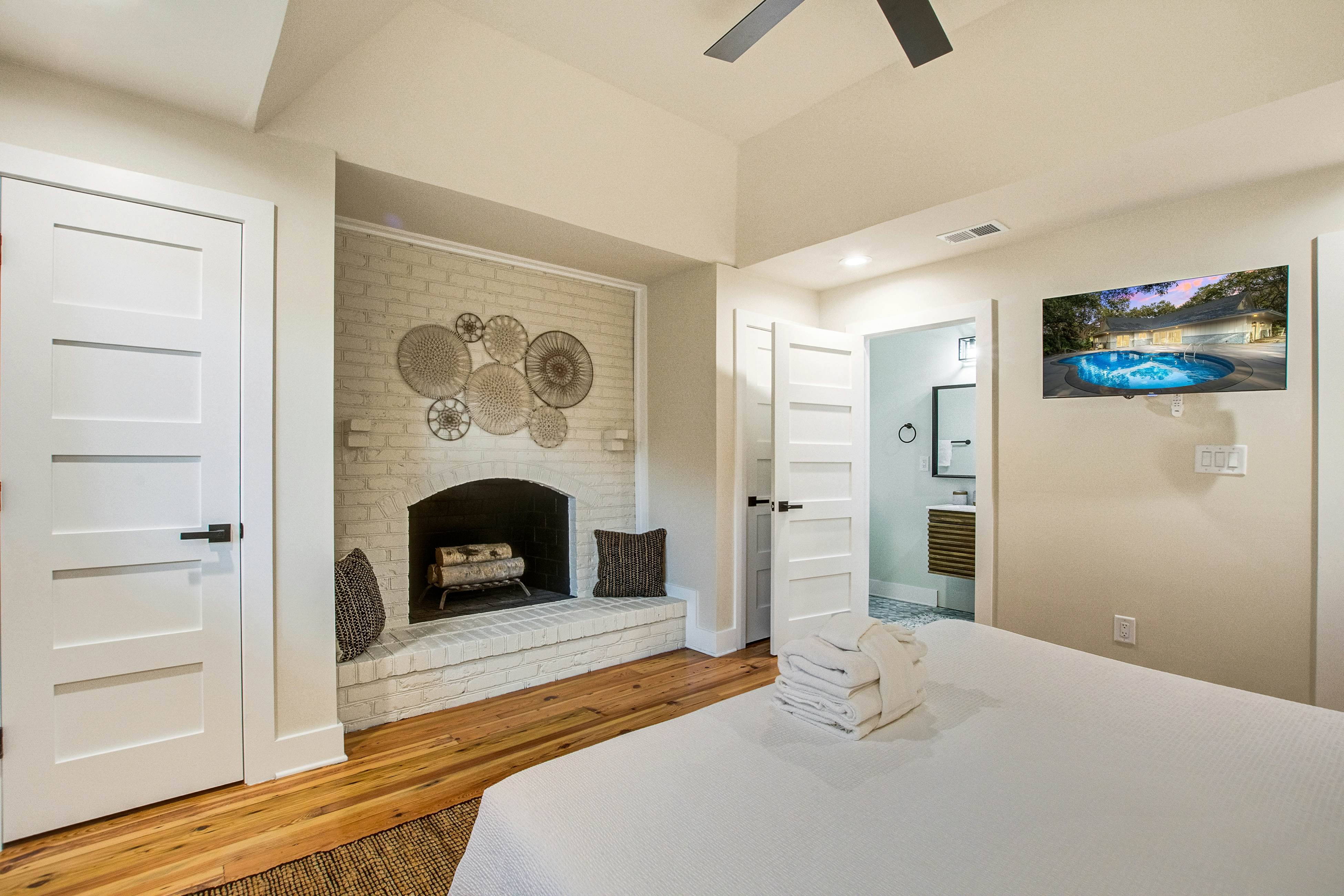 Luxury Beach Retreat with Private Pool – Walk to the Ocean