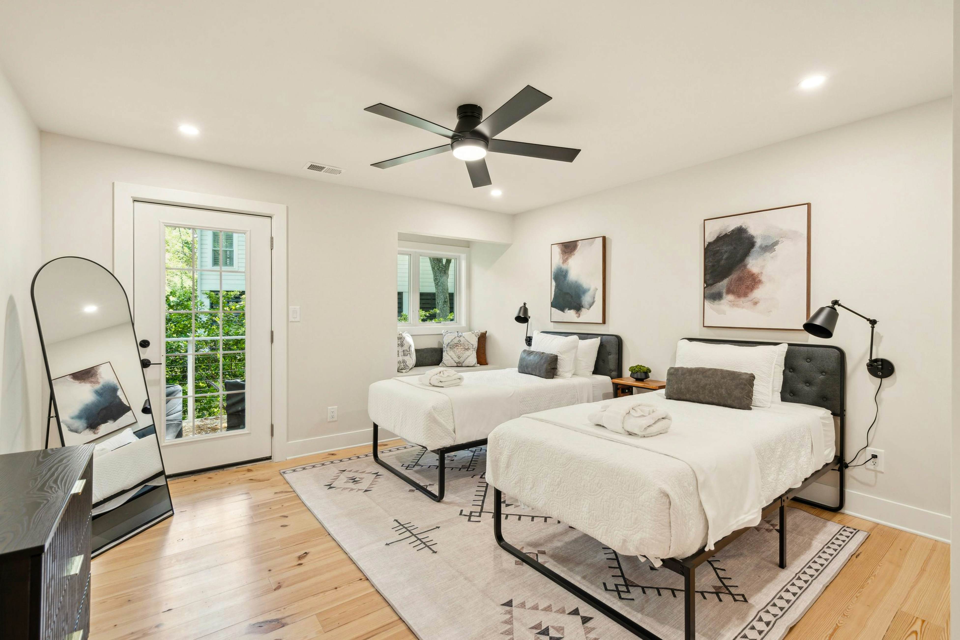 Luxury Beach Retreat with Private Pool – Walk to the Ocean