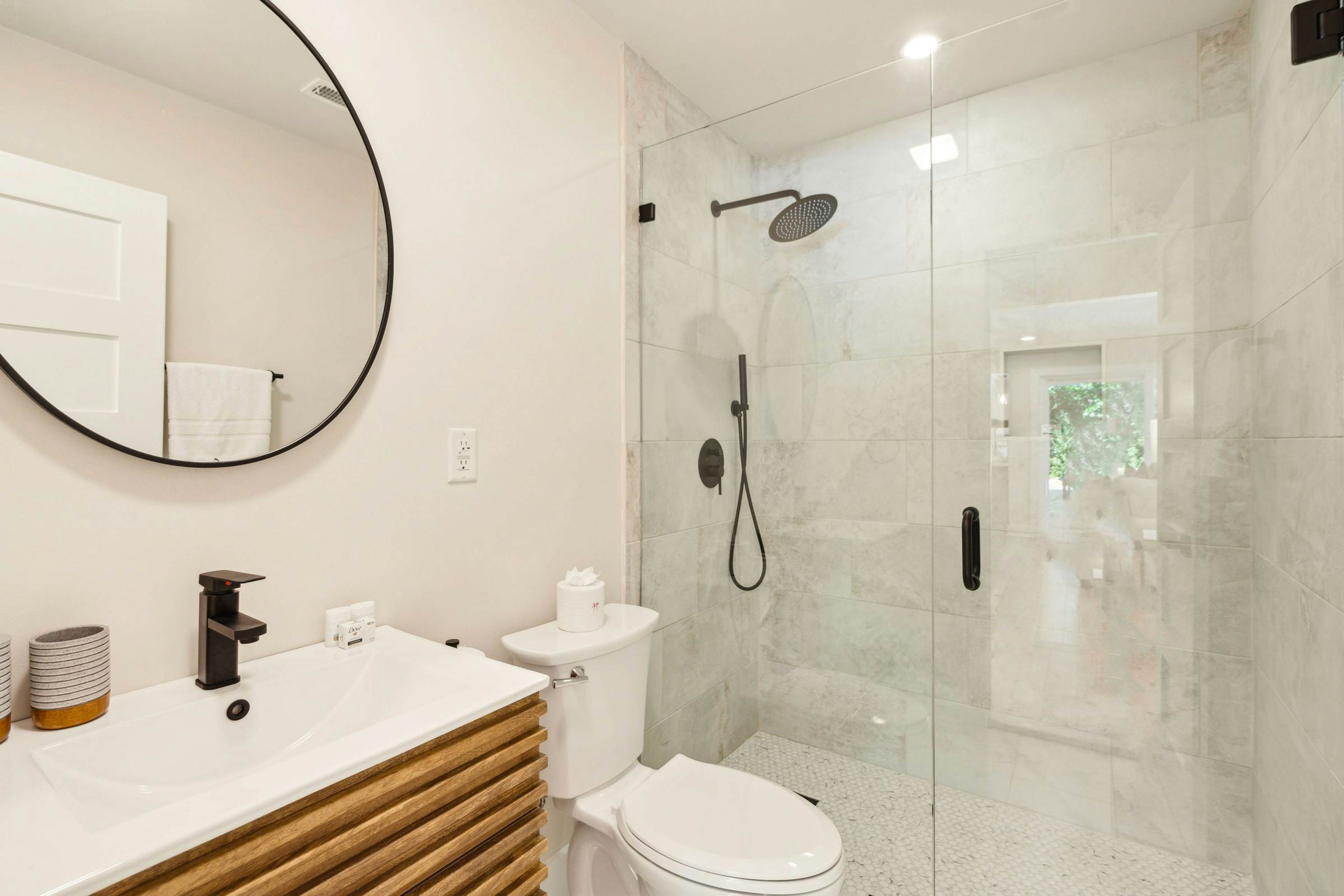 Luxury Beach Retreat with Private Pool – Walk to the Ocean