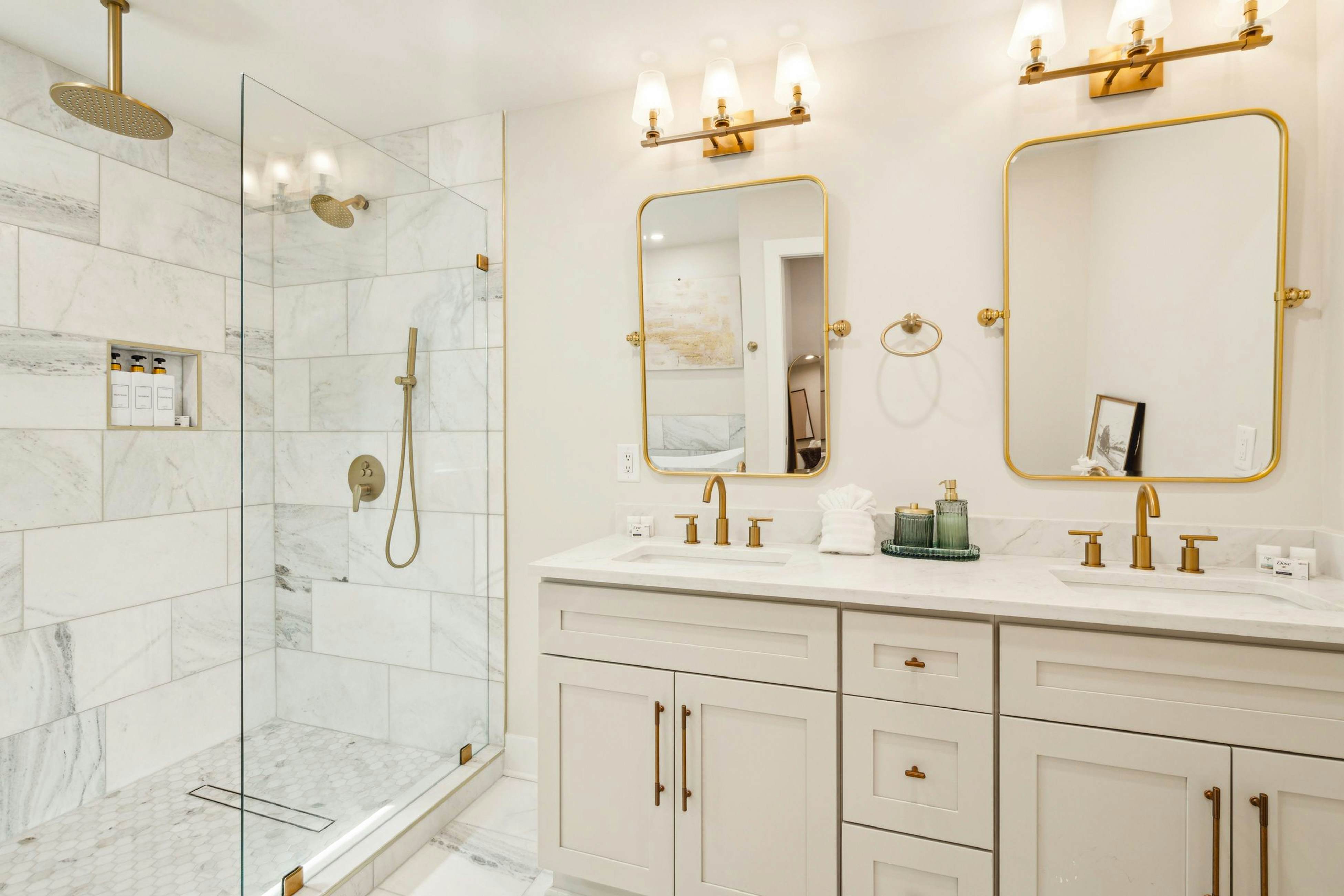 Luxury Beach Retreat with Private Pool – Walk to the Ocean