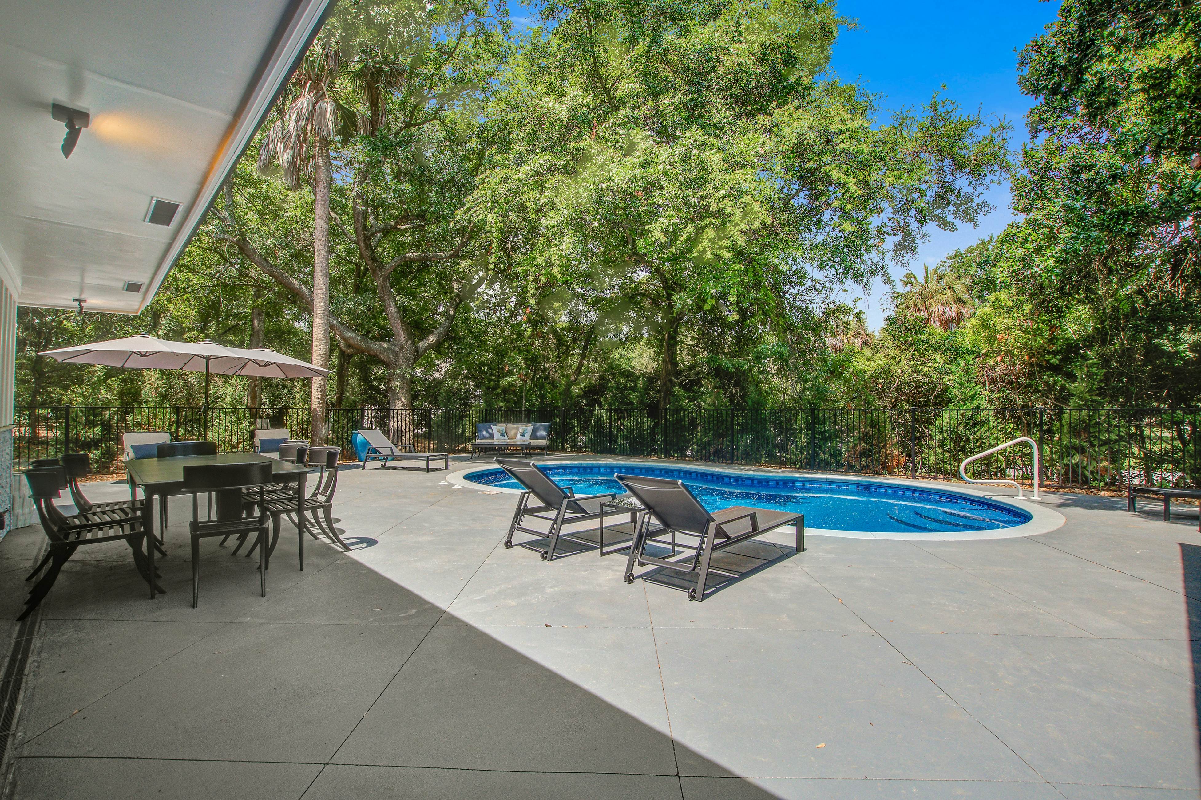 Luxury Beach Retreat with Private Pool – Walk to the Ocean