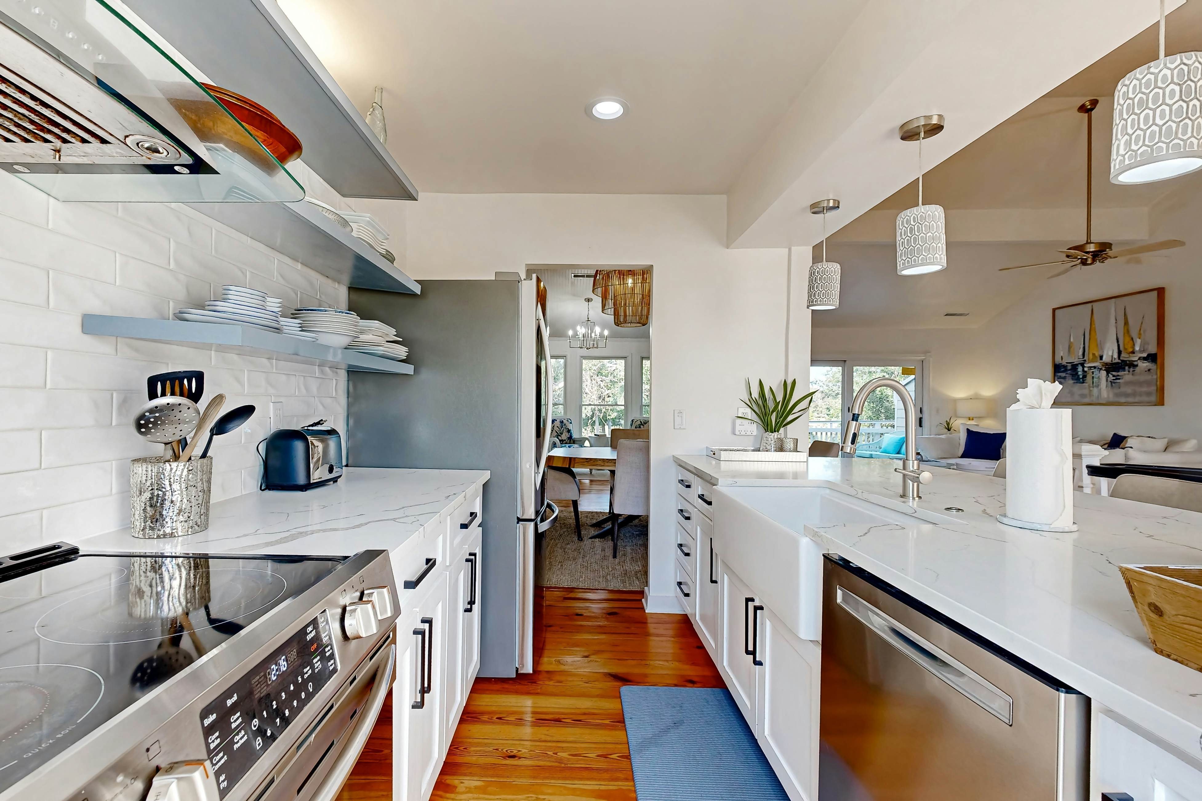 Updated townhouse with outside deck, shared pool, tennis, pickleball and beach