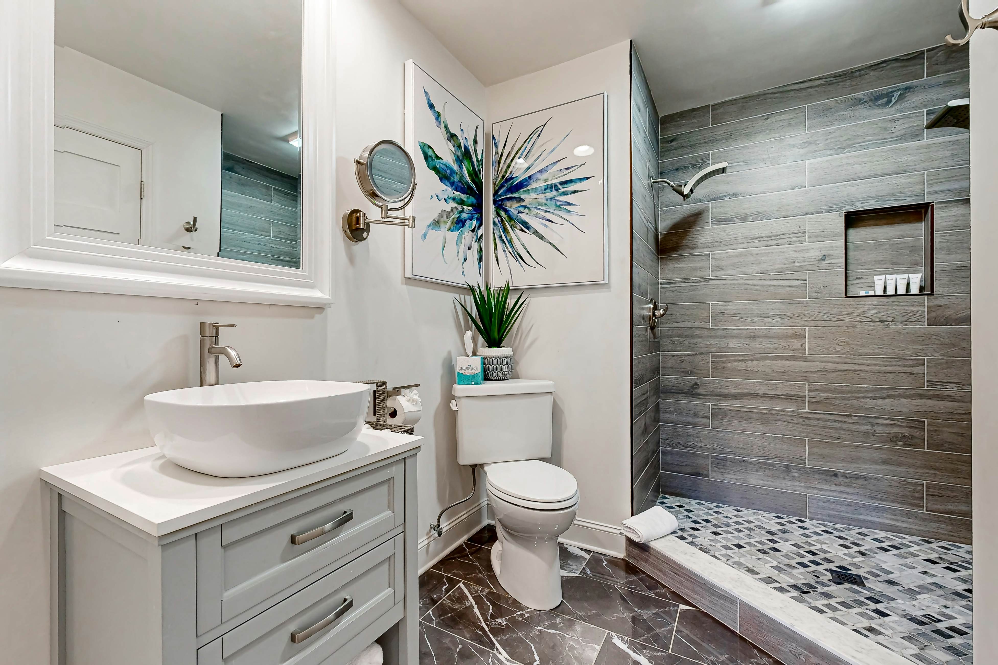 Updated townhouse with outside deck, shared pool, tennis, pickleball and beach