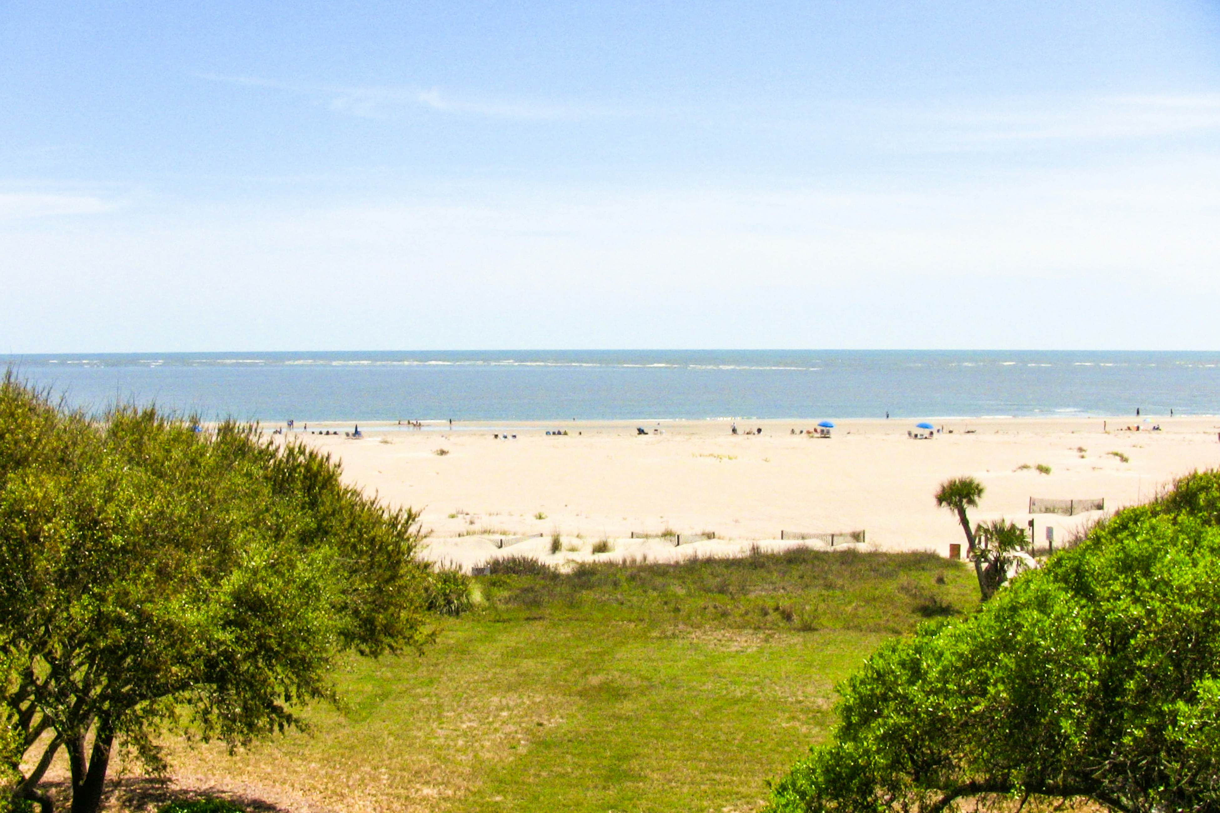 Ocean view villa w/ community pool - steps to the beach, near dining & golf