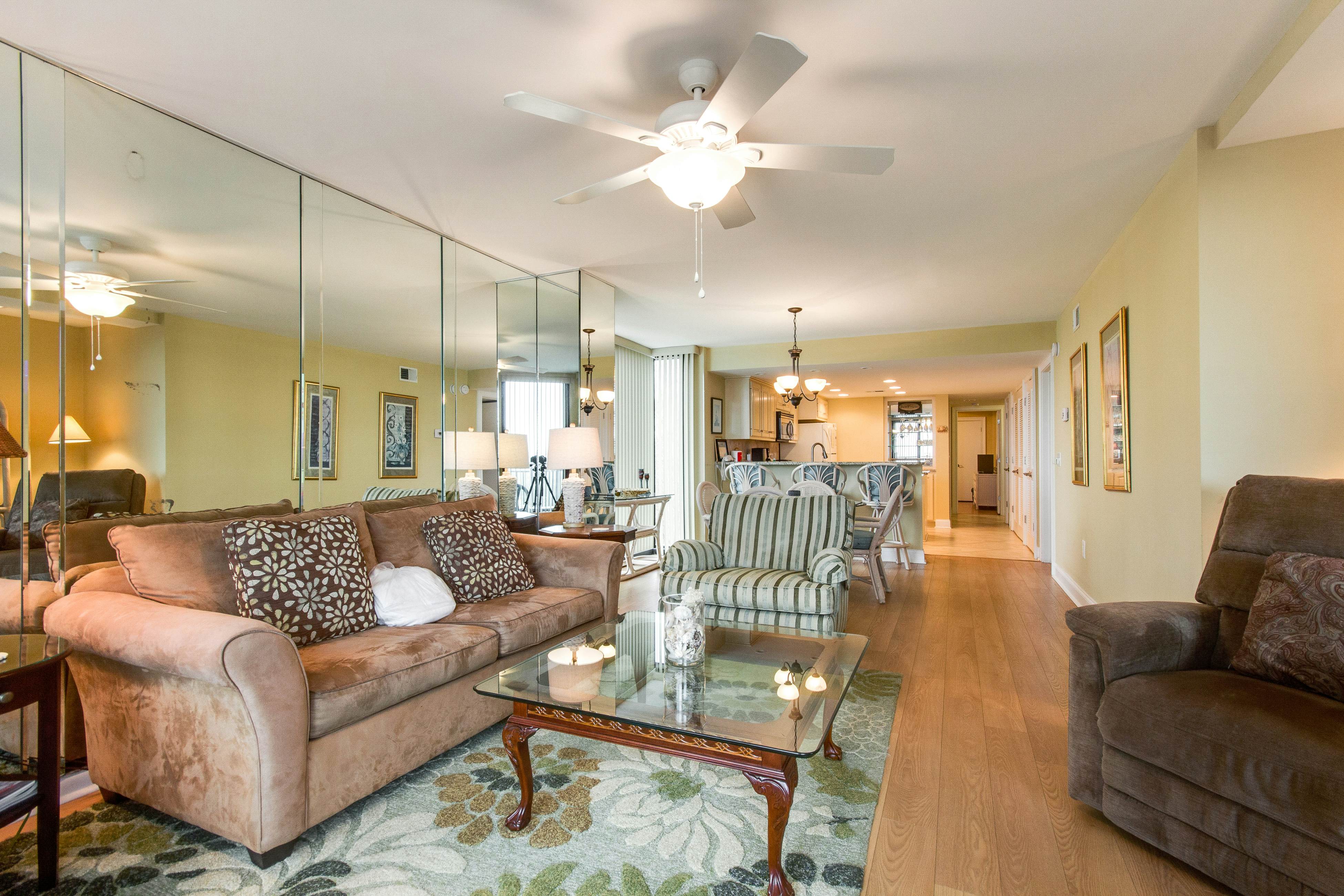 Ocean view villa w/ community pool - steps to the beach, near dining & golf