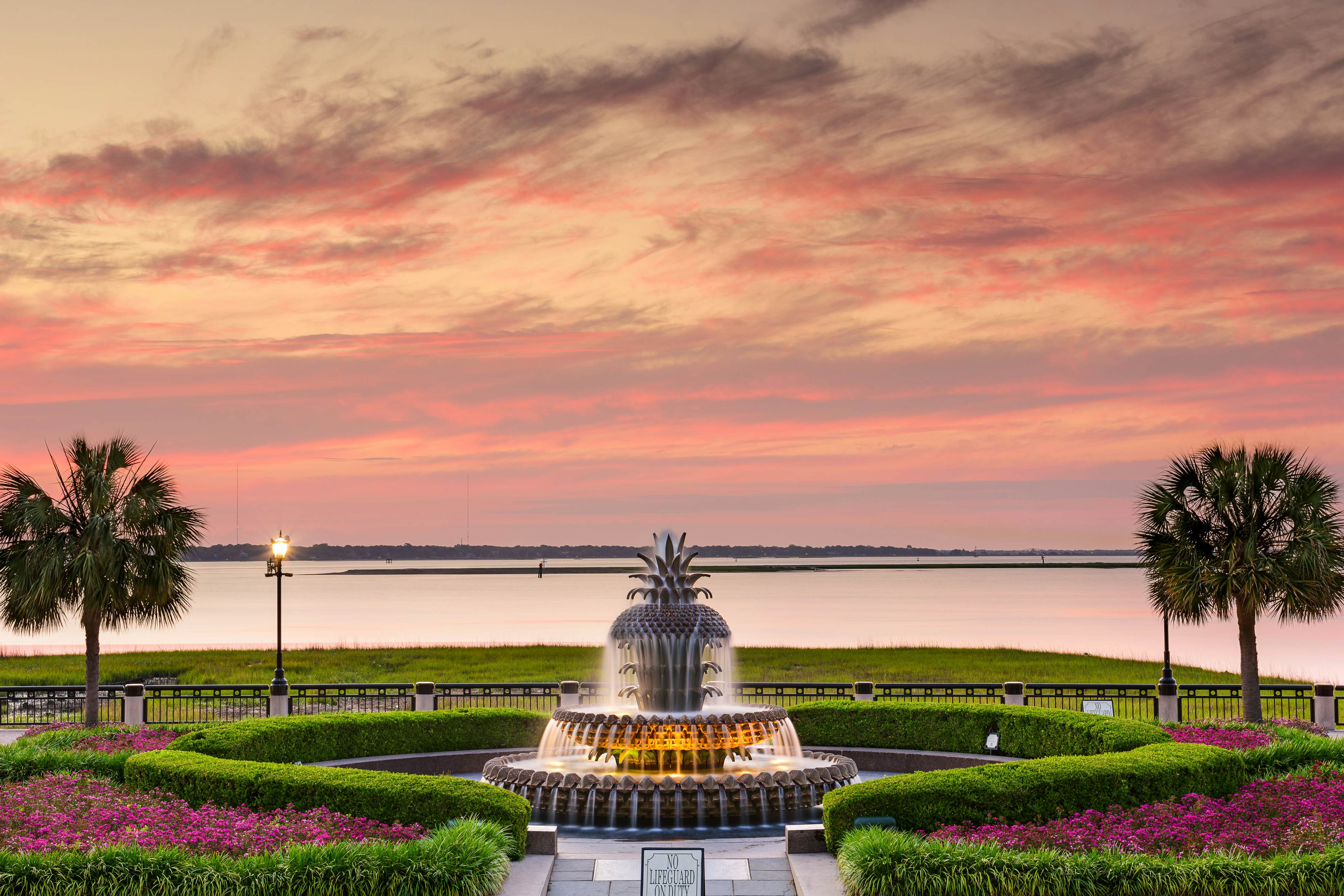 Ocean view villa w/ community pool - steps to the beach, near dining & golf