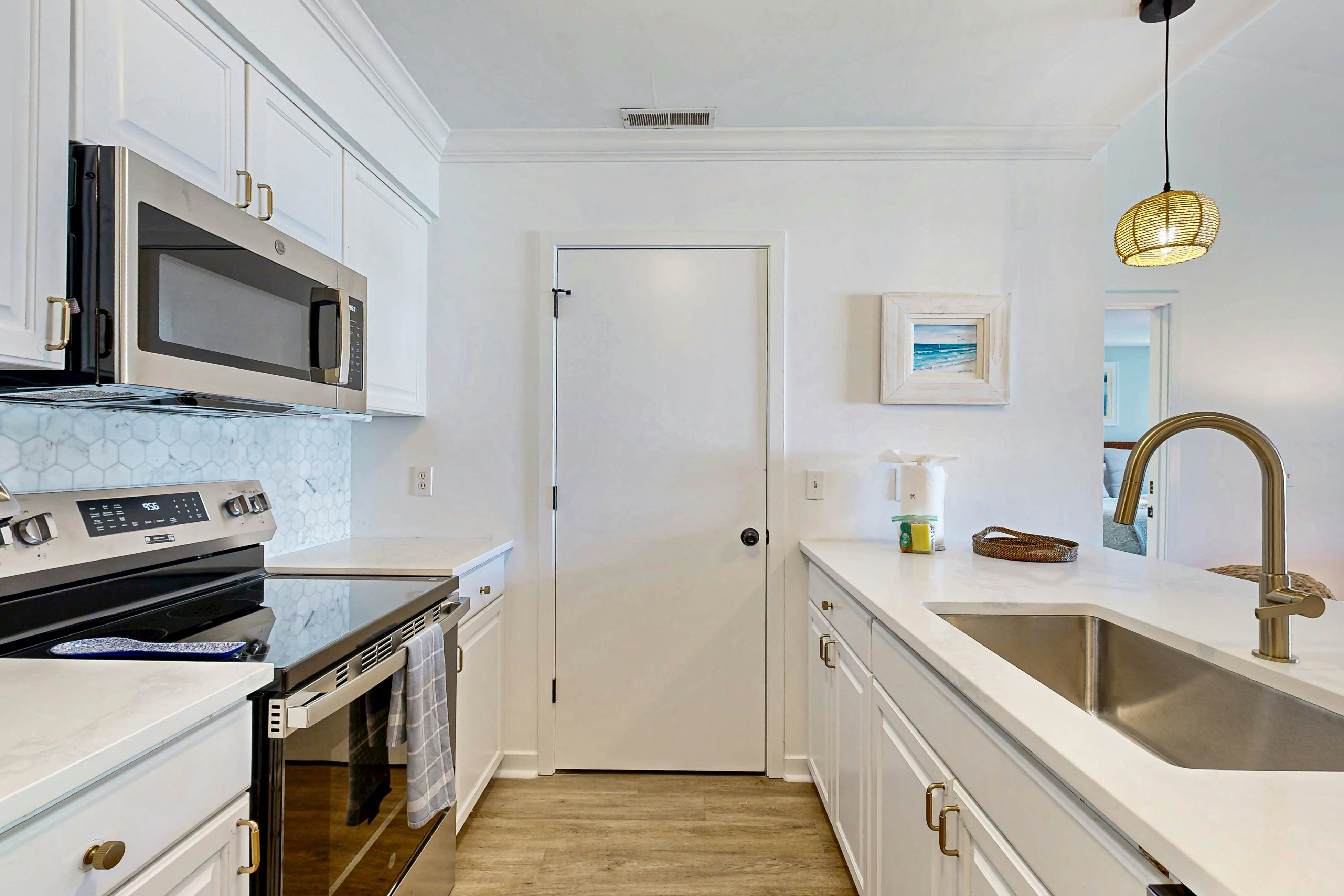 Wild Dunes condo with close proximity to beach access, on site pool & more