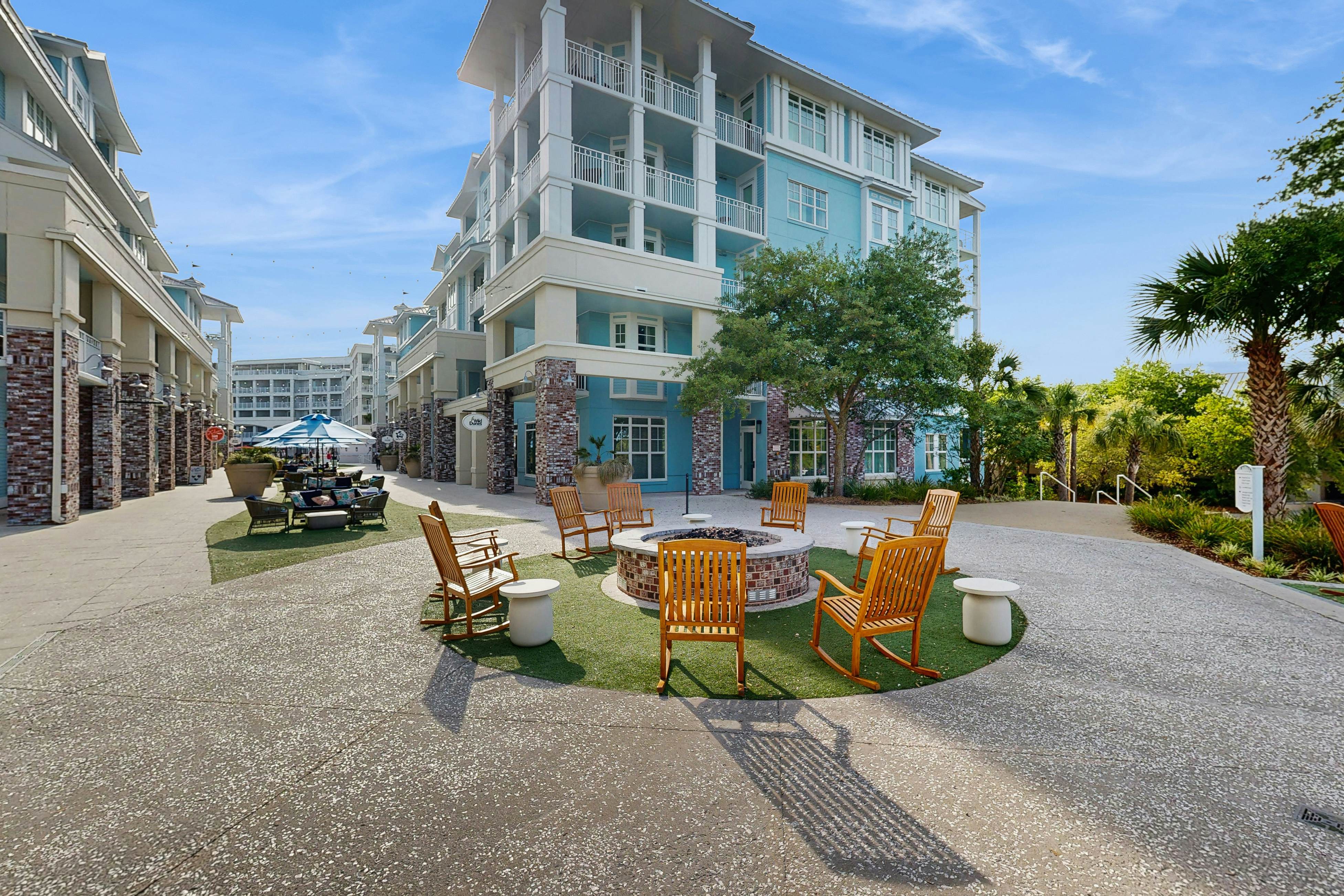 Wild Dunes condo with close proximity to beach access, on site pool & more