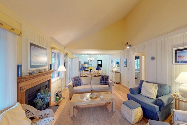 Cozy Cottage with Screened Porch, Deck & Views - Near Golf & Beach