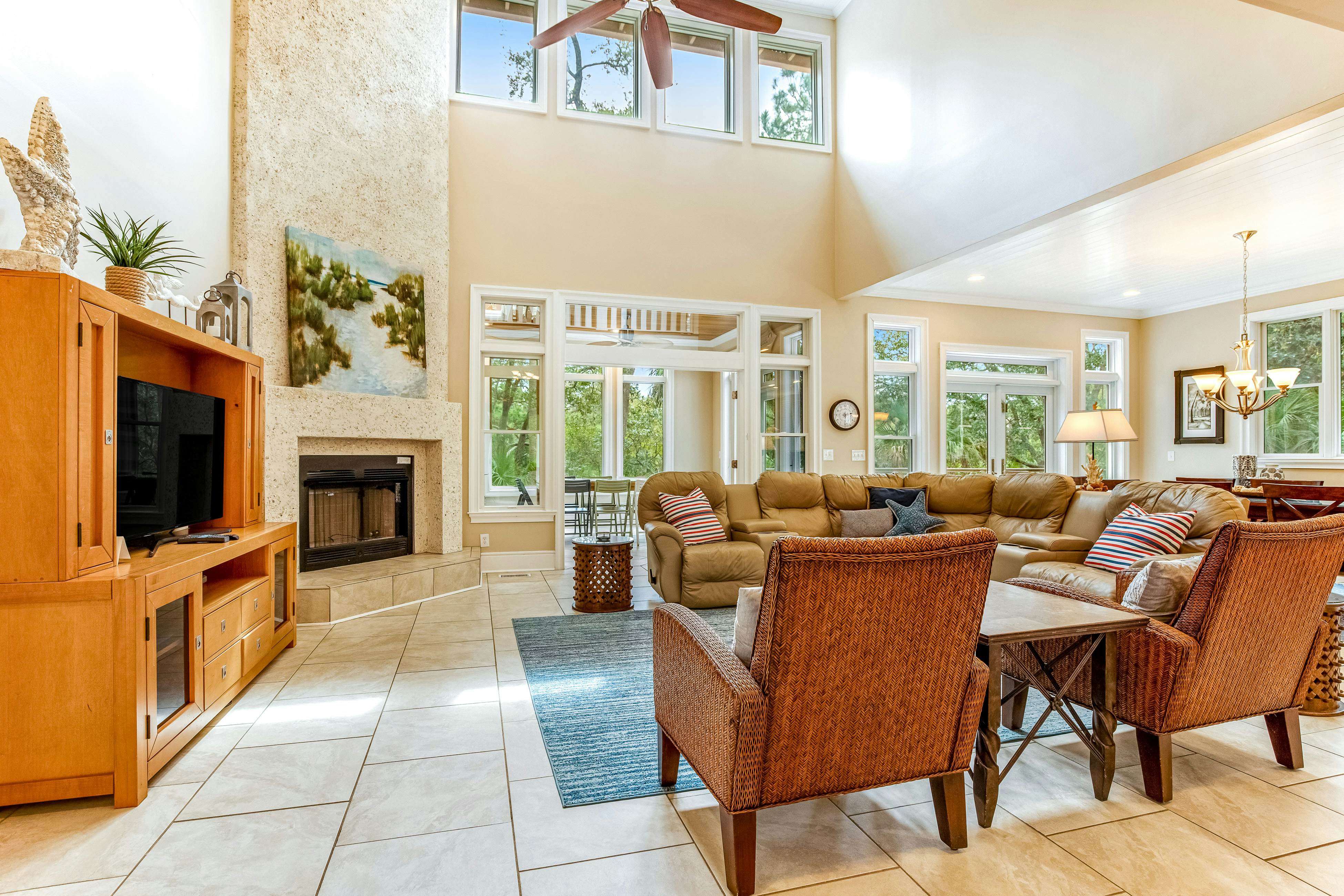 Upscale house with private pool, lagoon views - near beach & tennis