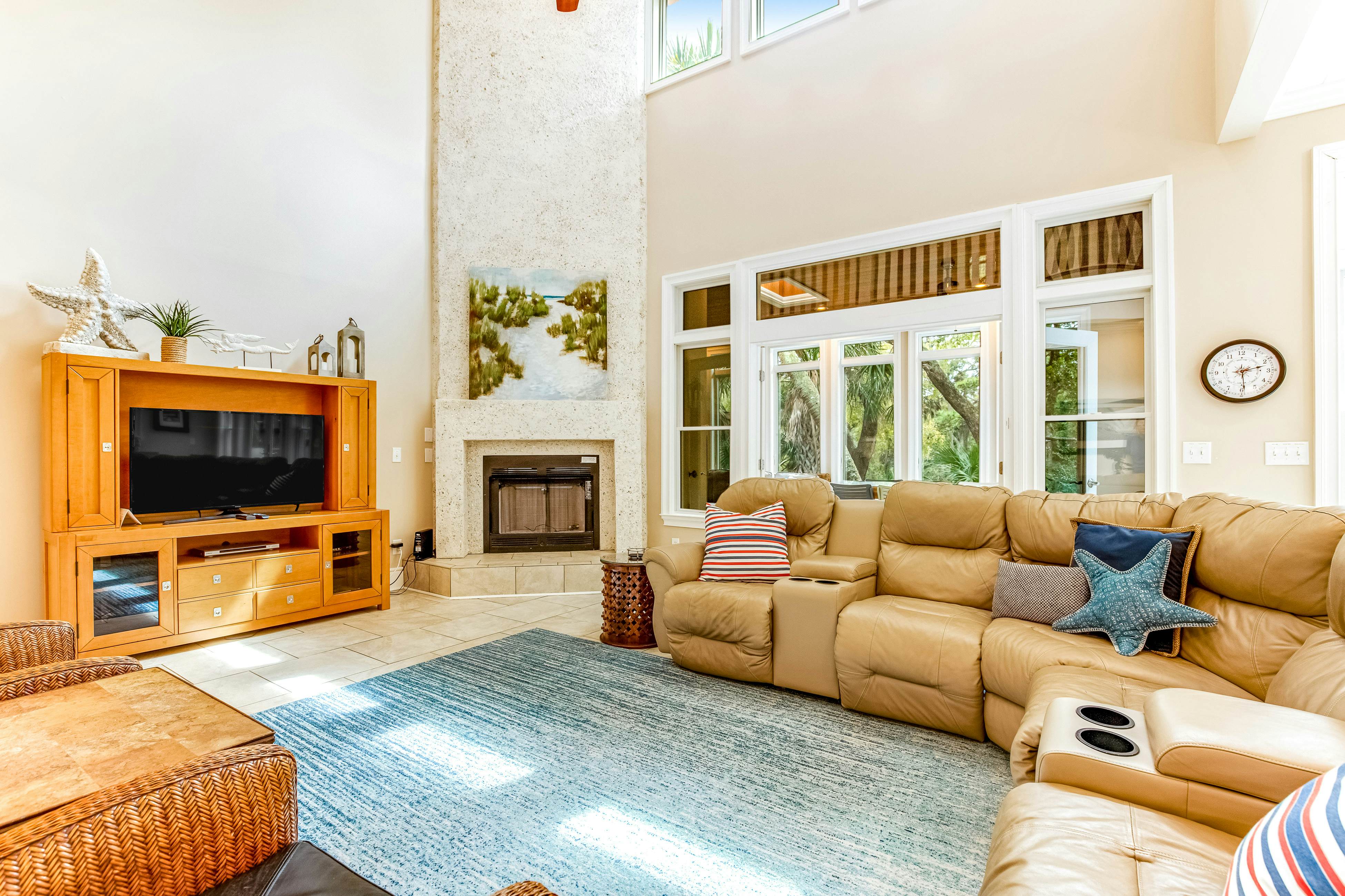 Upscale house with private pool, lagoon views - near beach & tennis