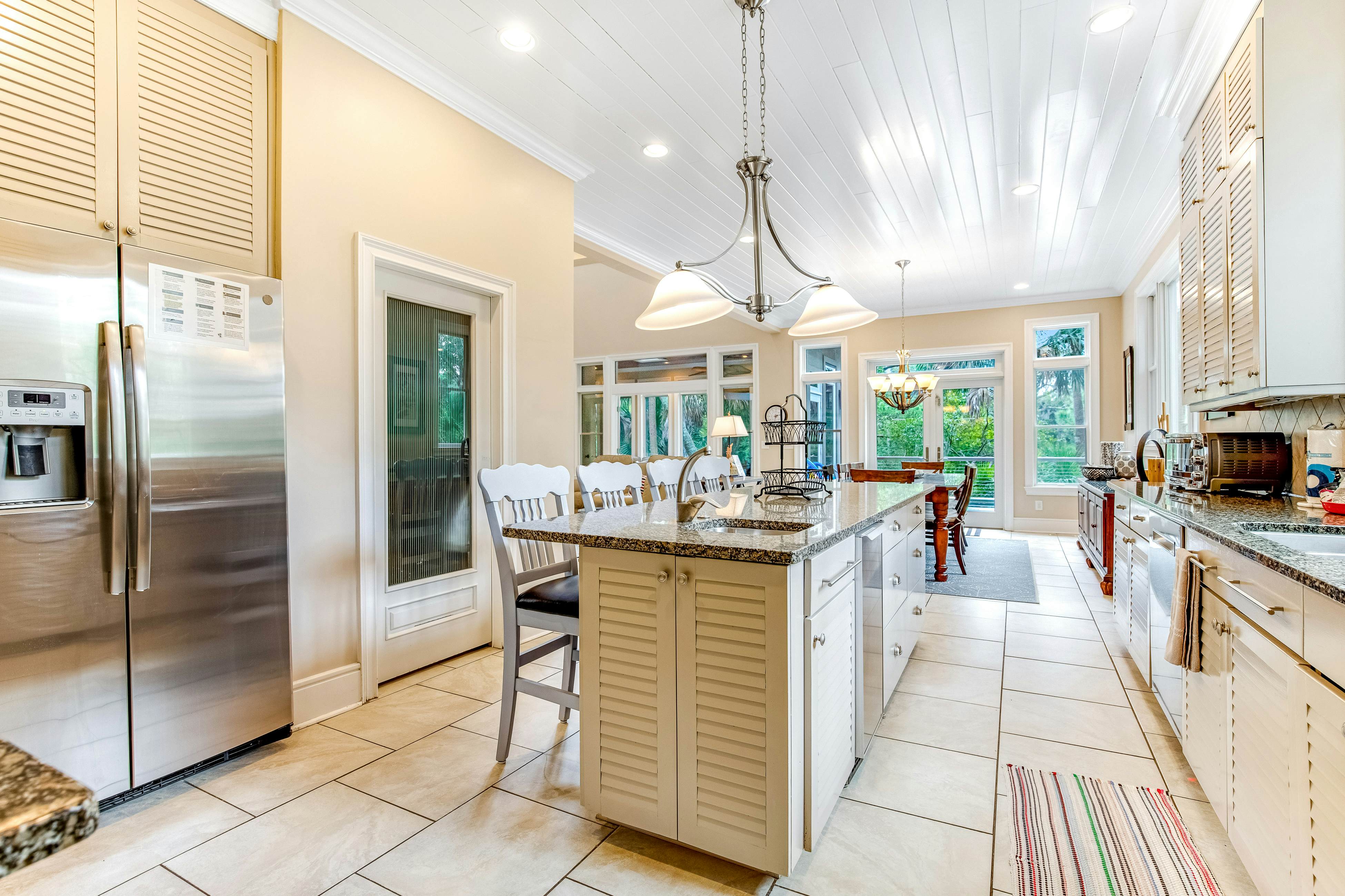 Upscale house with private pool, lagoon views - near beach & tennis