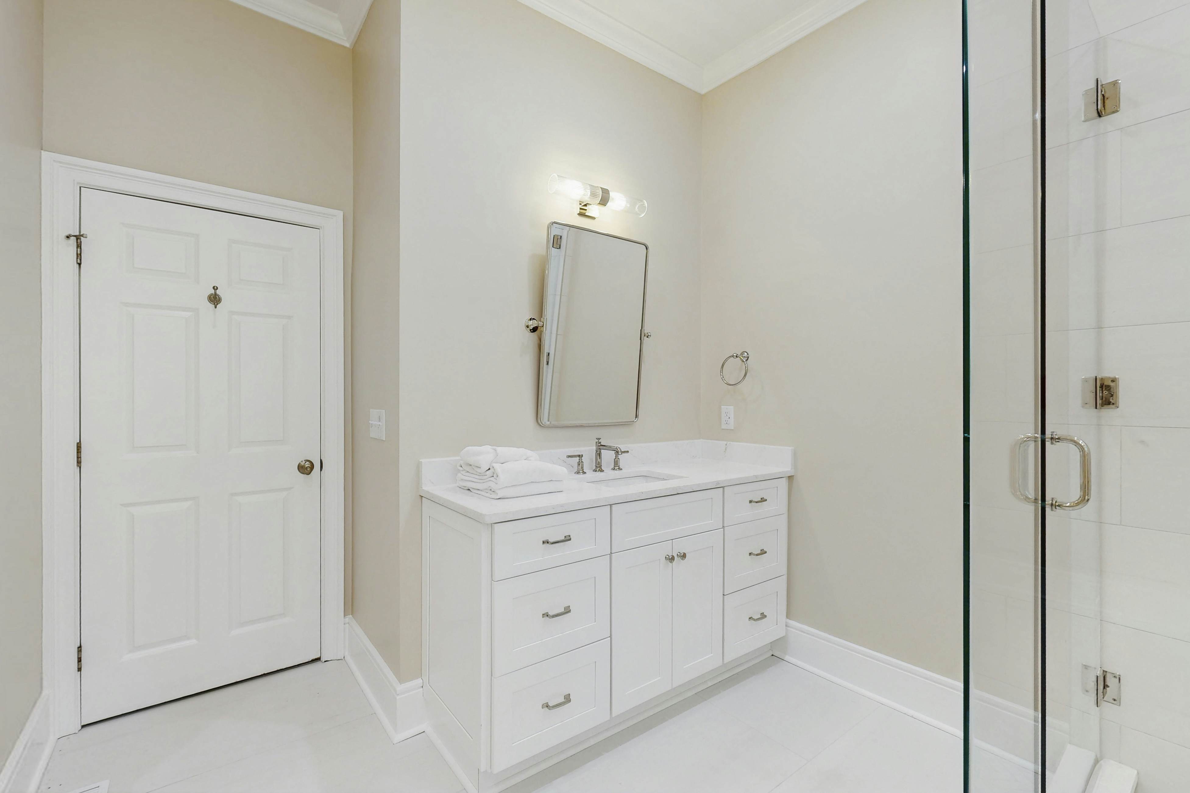 Upscale house with private pool, lagoon views - near beach & tennis