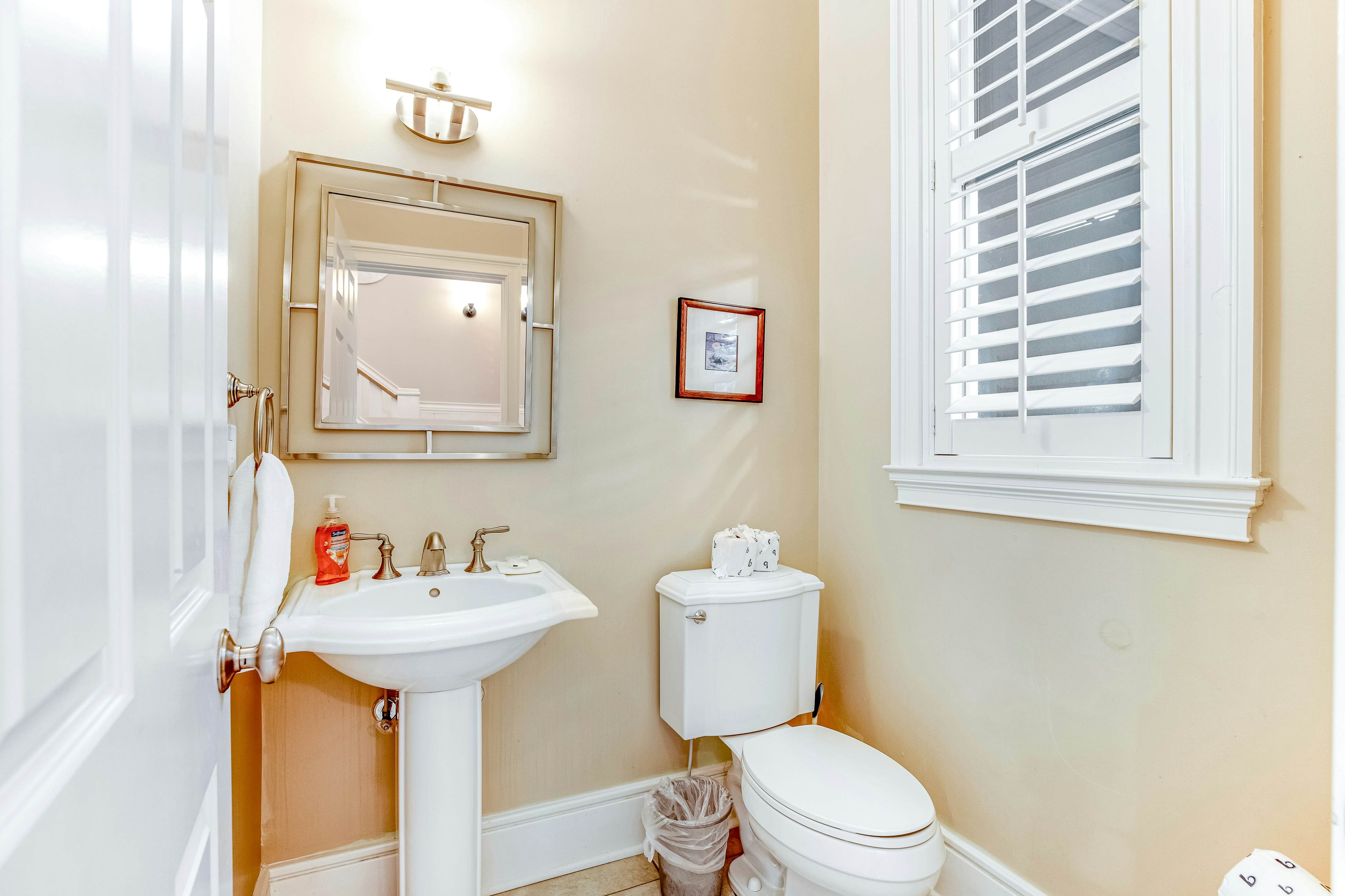 Upscale house with private pool, lagoon views - near beach & tennis