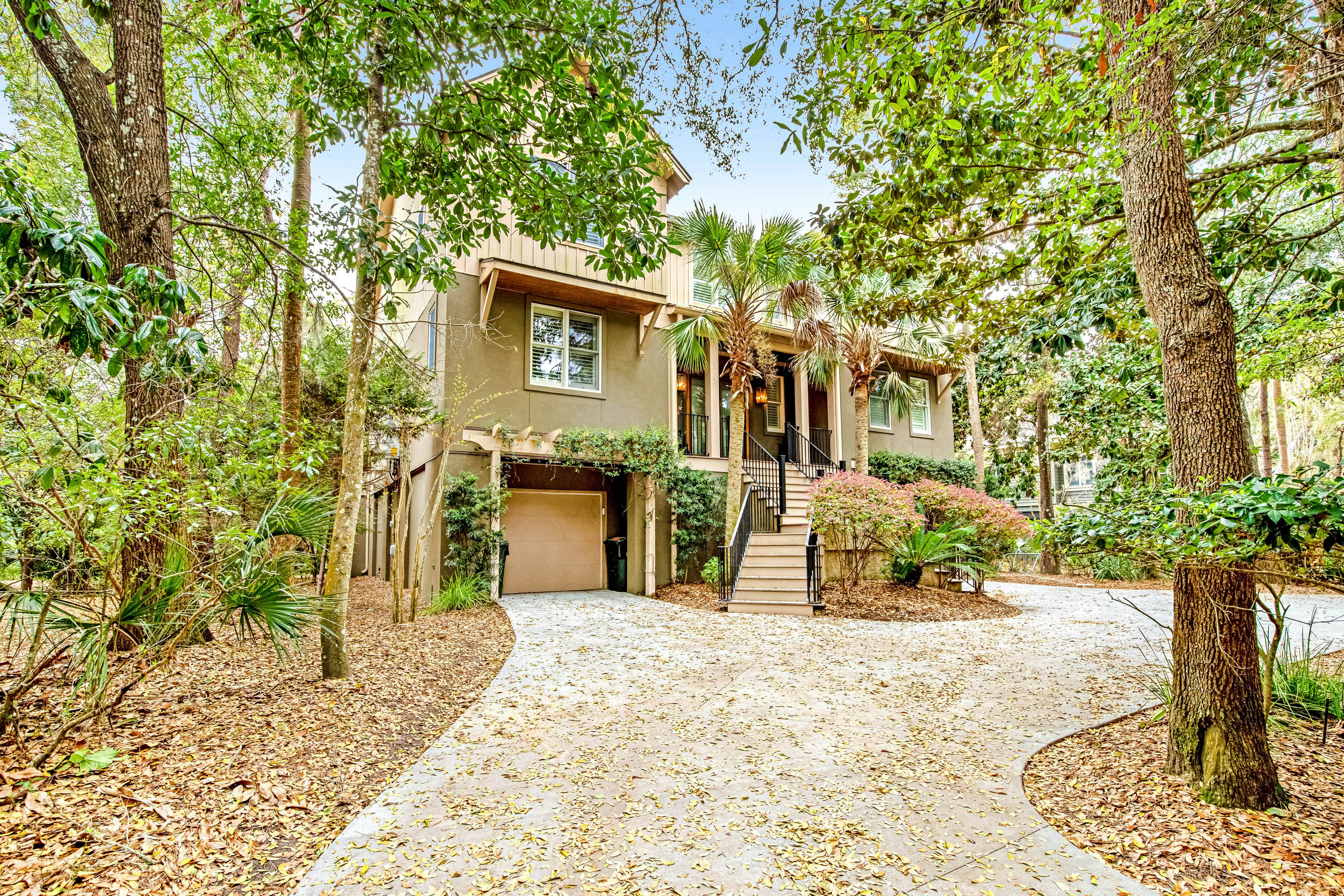 Upscale house with private pool, lagoon views - near beach & tennis