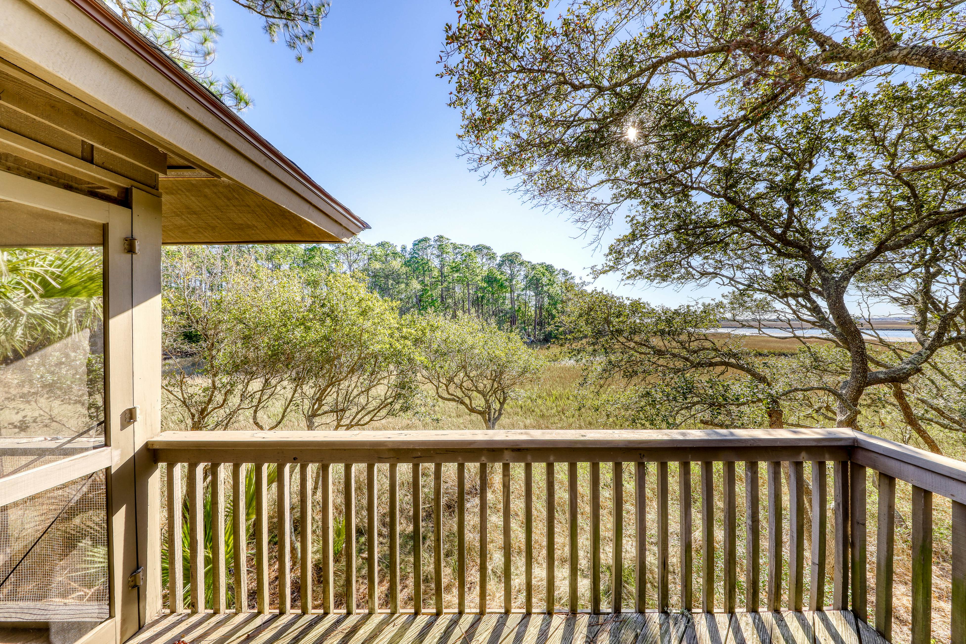 Lakeview Getaway with Shared Pool - Close to Golf Course and Attractions