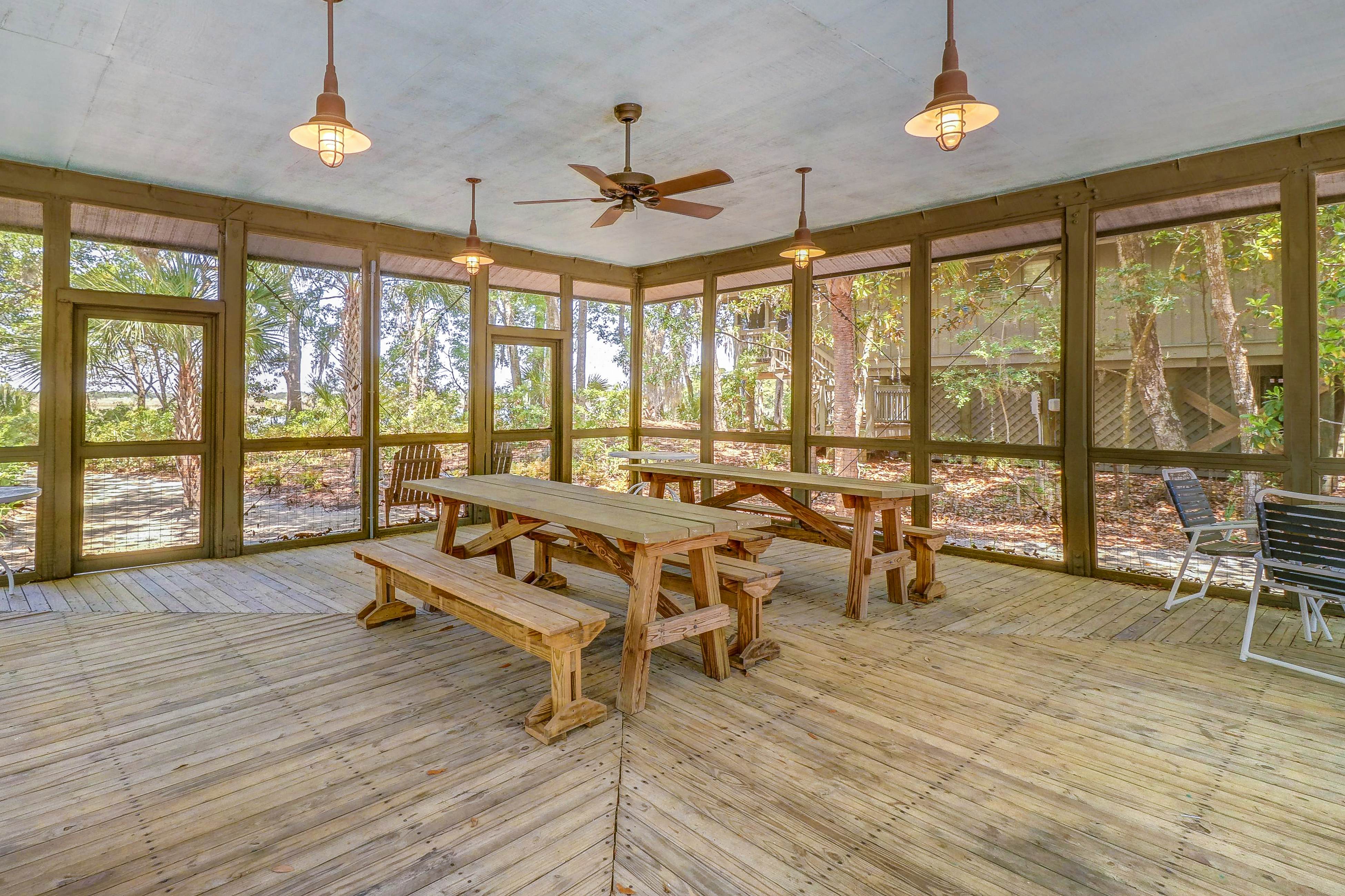 Lakeview Getaway with Shared Pool - Close to Golf Course and Attractions