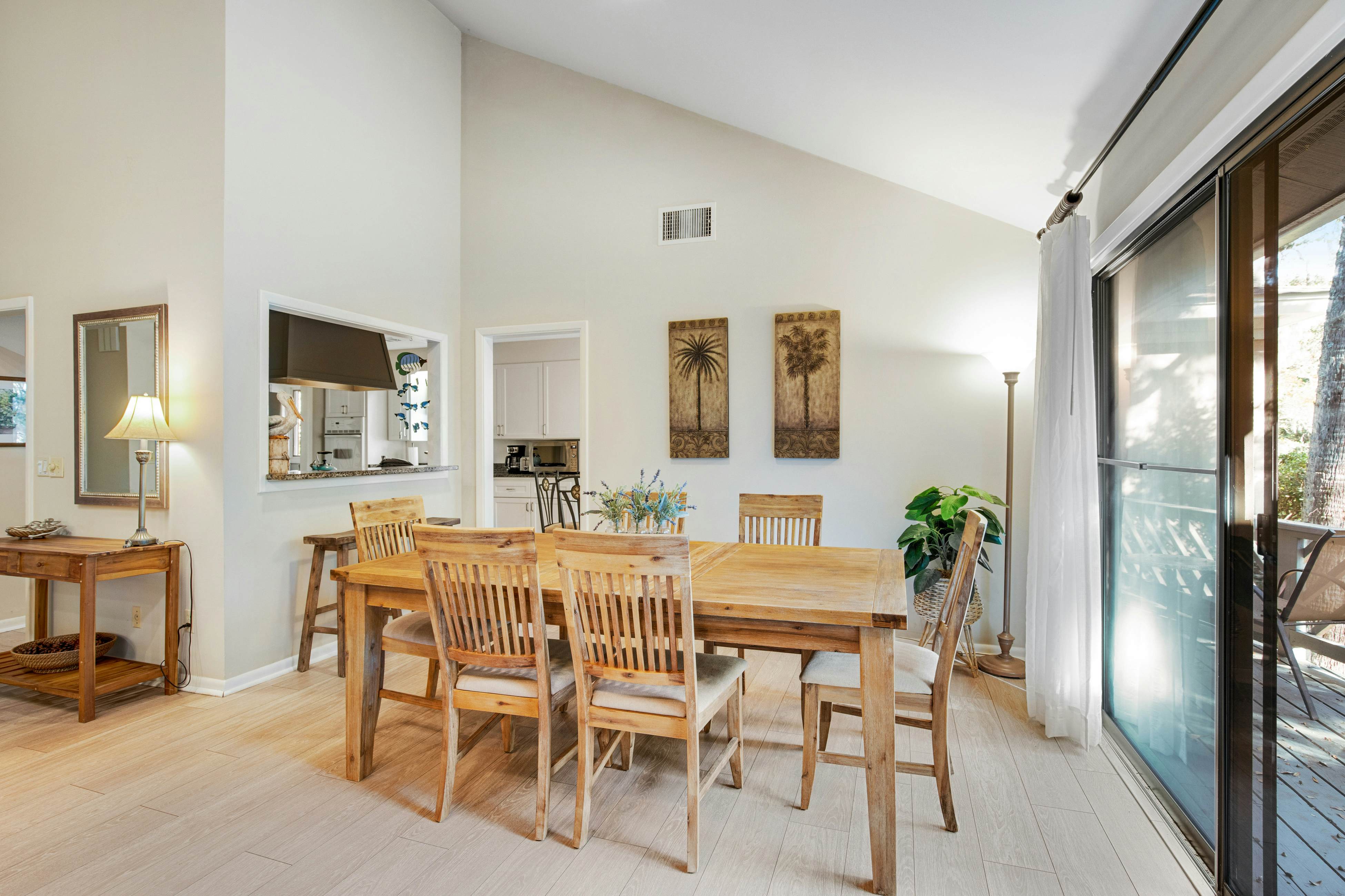 Shaded Lakeview Home with Deck & Screened Porch - Near Beach, Dogs OK