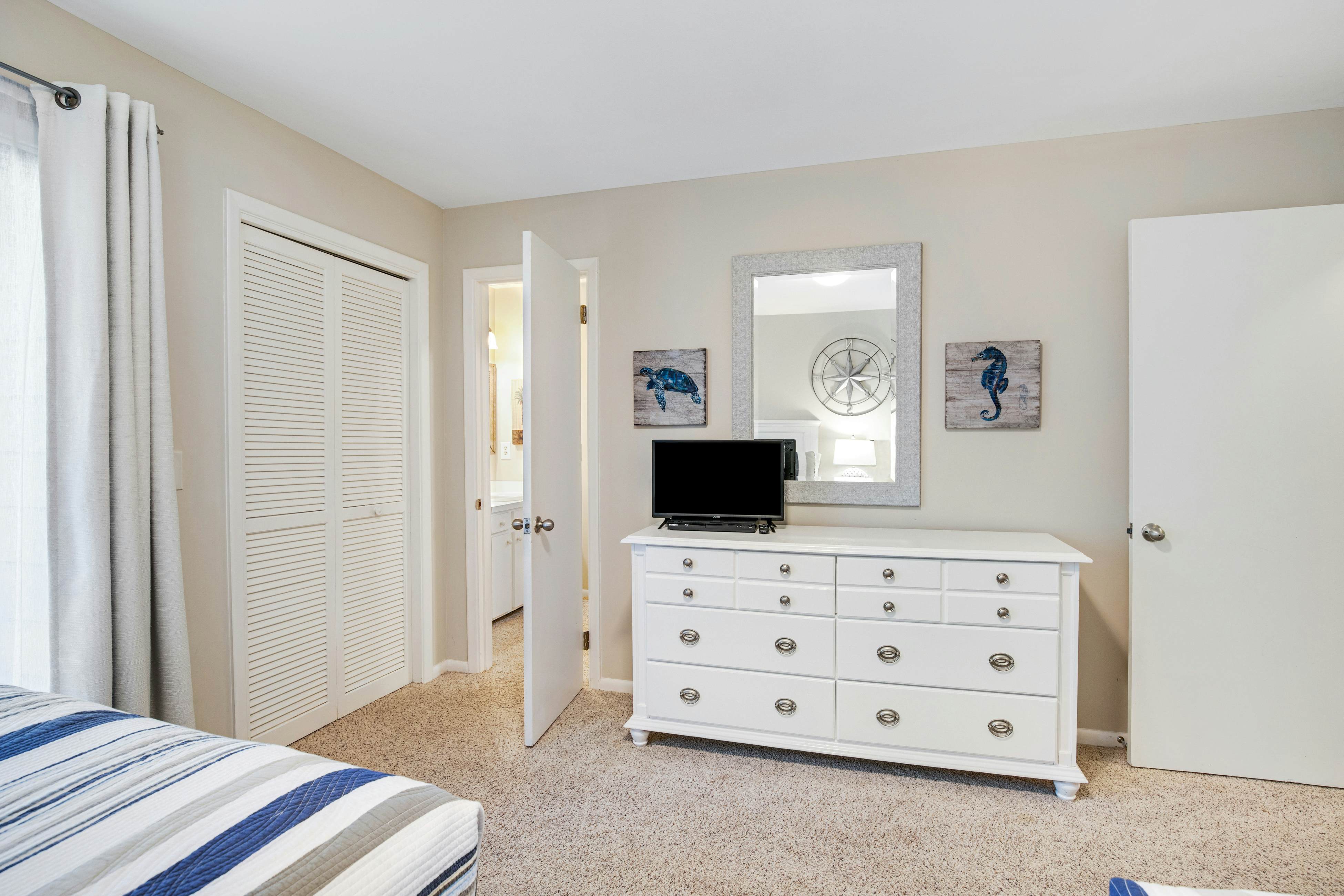 Shaded Lakeview Home with Deck & Screened Porch - Near Beach, Dogs OK