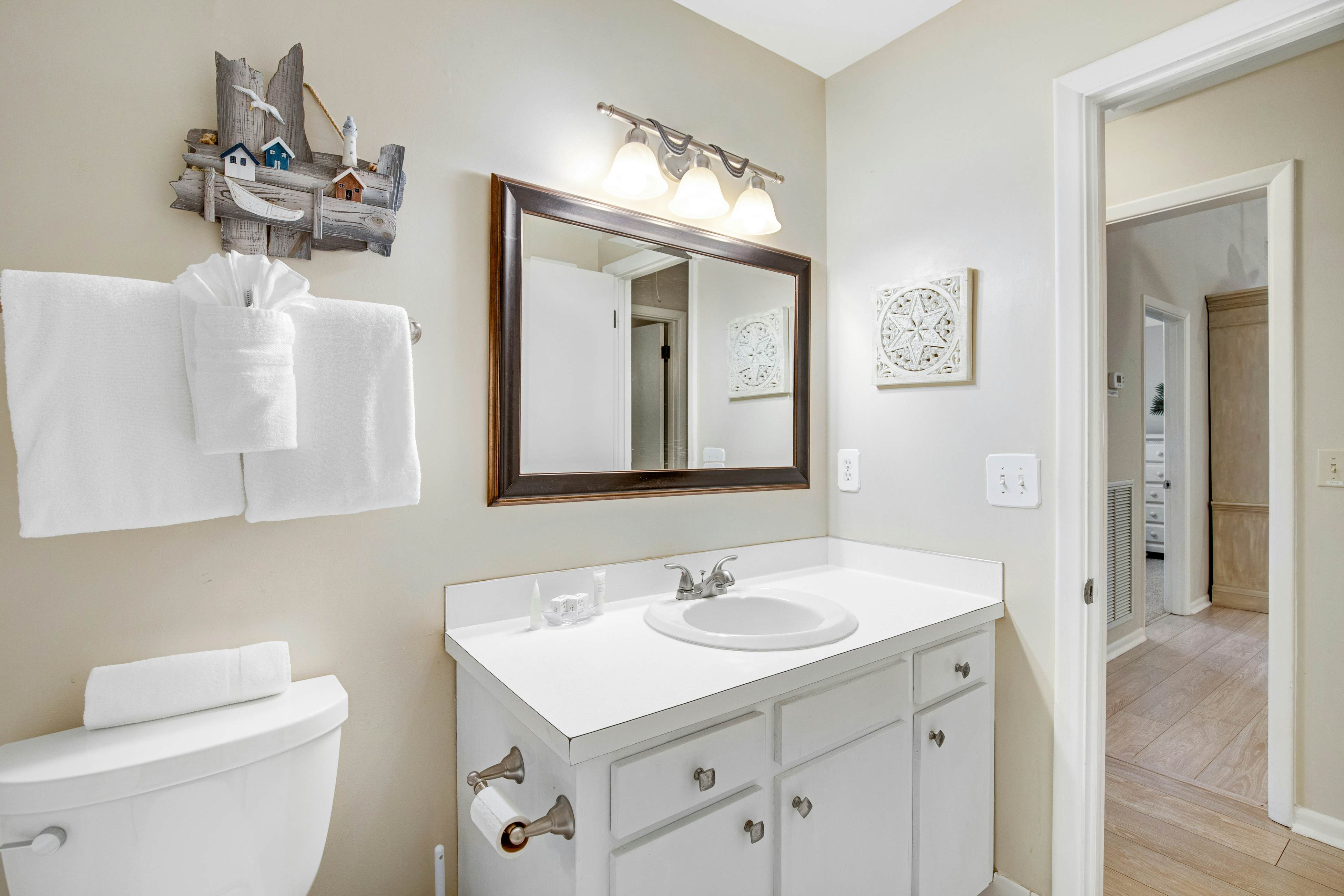 Shaded Lakeview Home with Deck & Screened Porch - Near Beach, Dogs OK