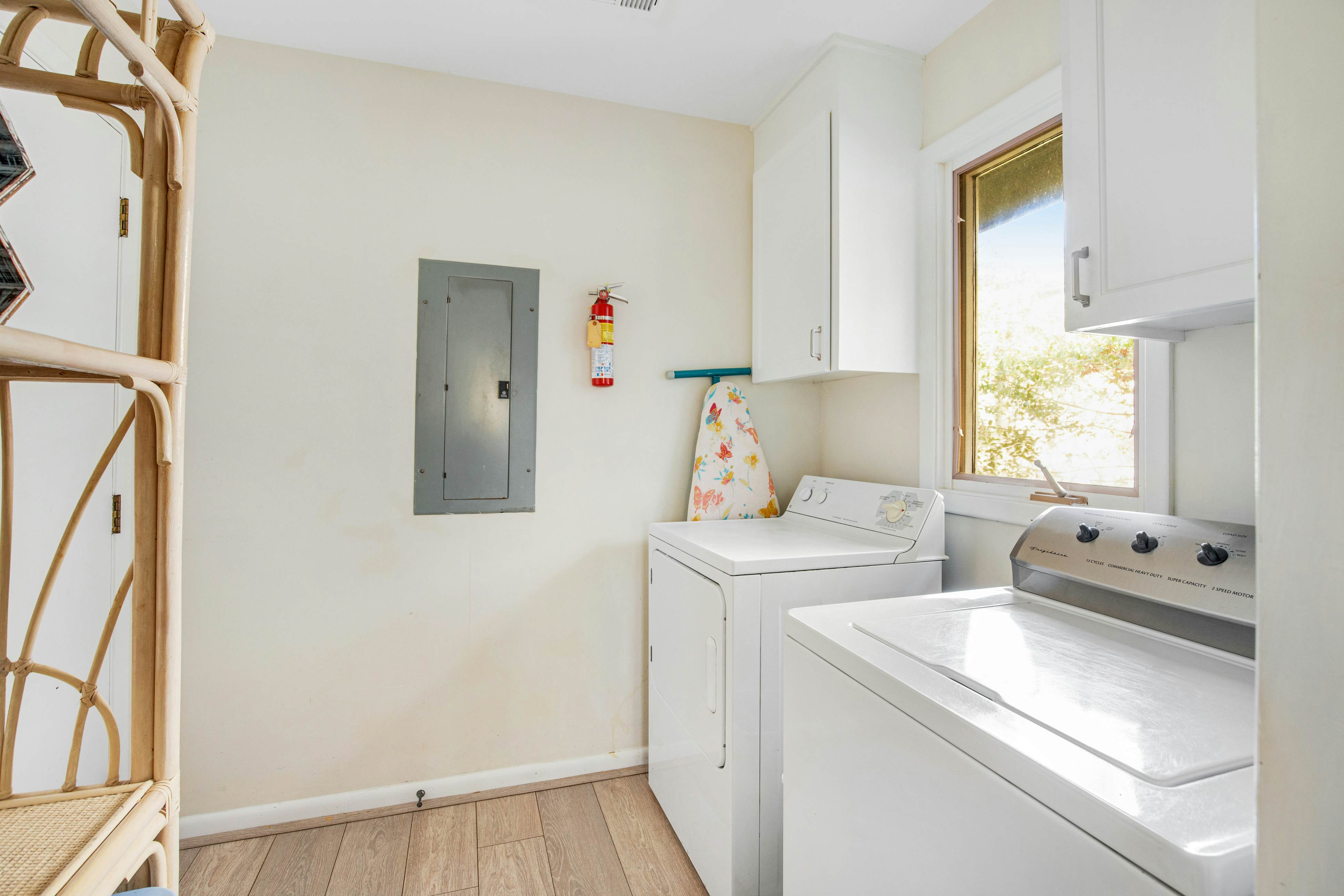 Shaded Lakeview Home with Deck & Screened Porch - Near Beach, Dogs OK