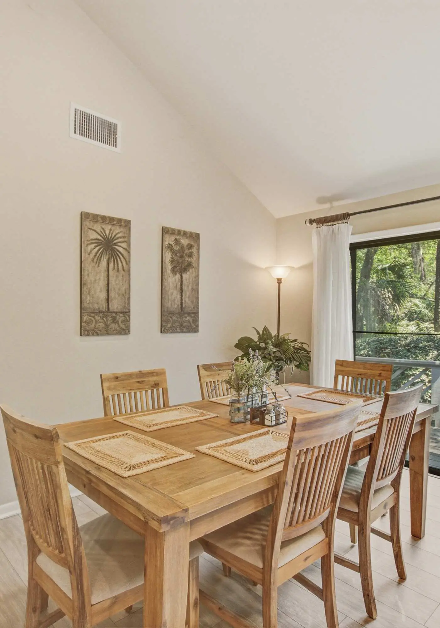 Shaded Lakeview Home with Deck & Screened Porch - Near Beach, Dogs OK