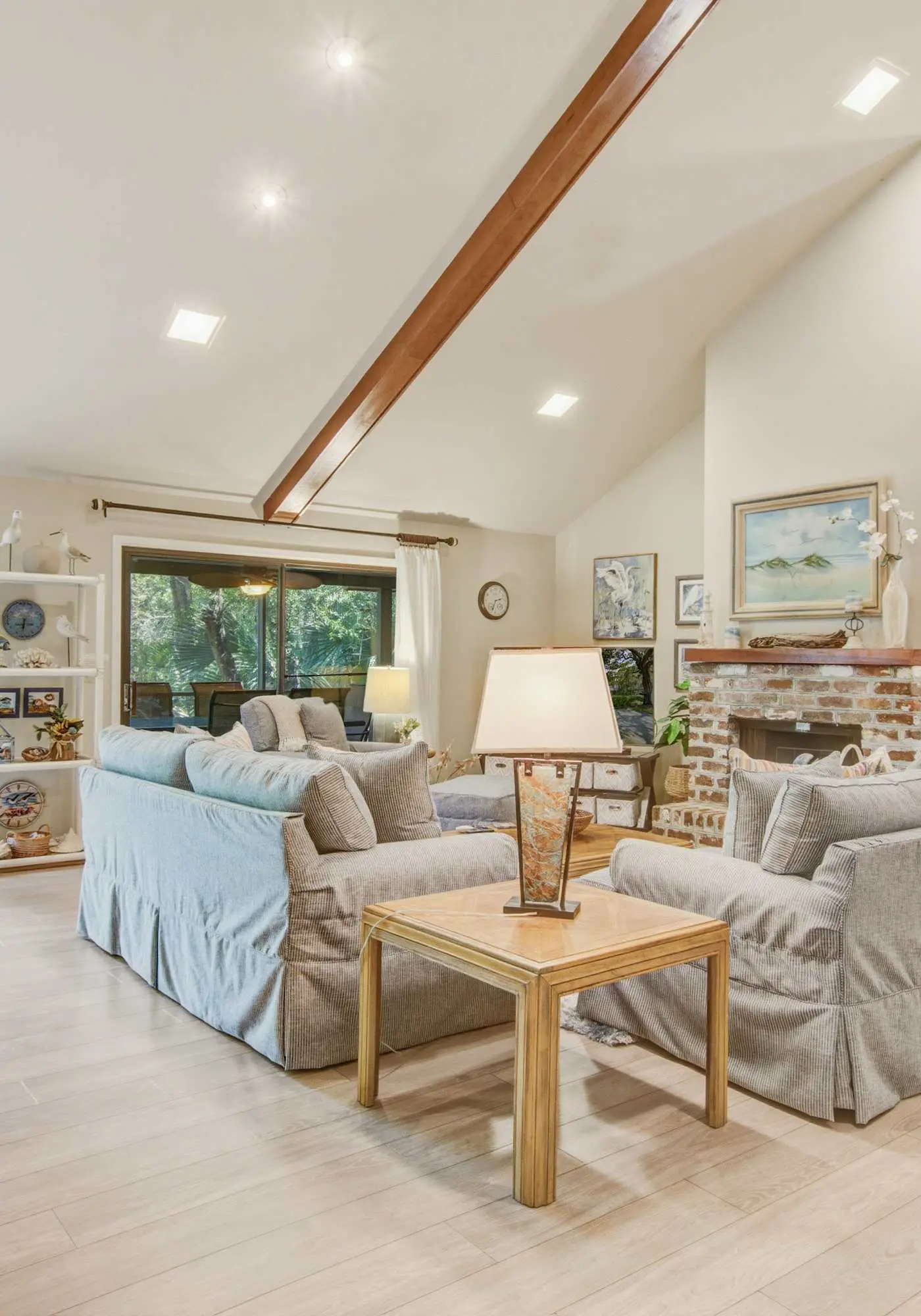 Shaded Lakeview Home with Deck & Screened Porch - Near Beach, Dogs OK
