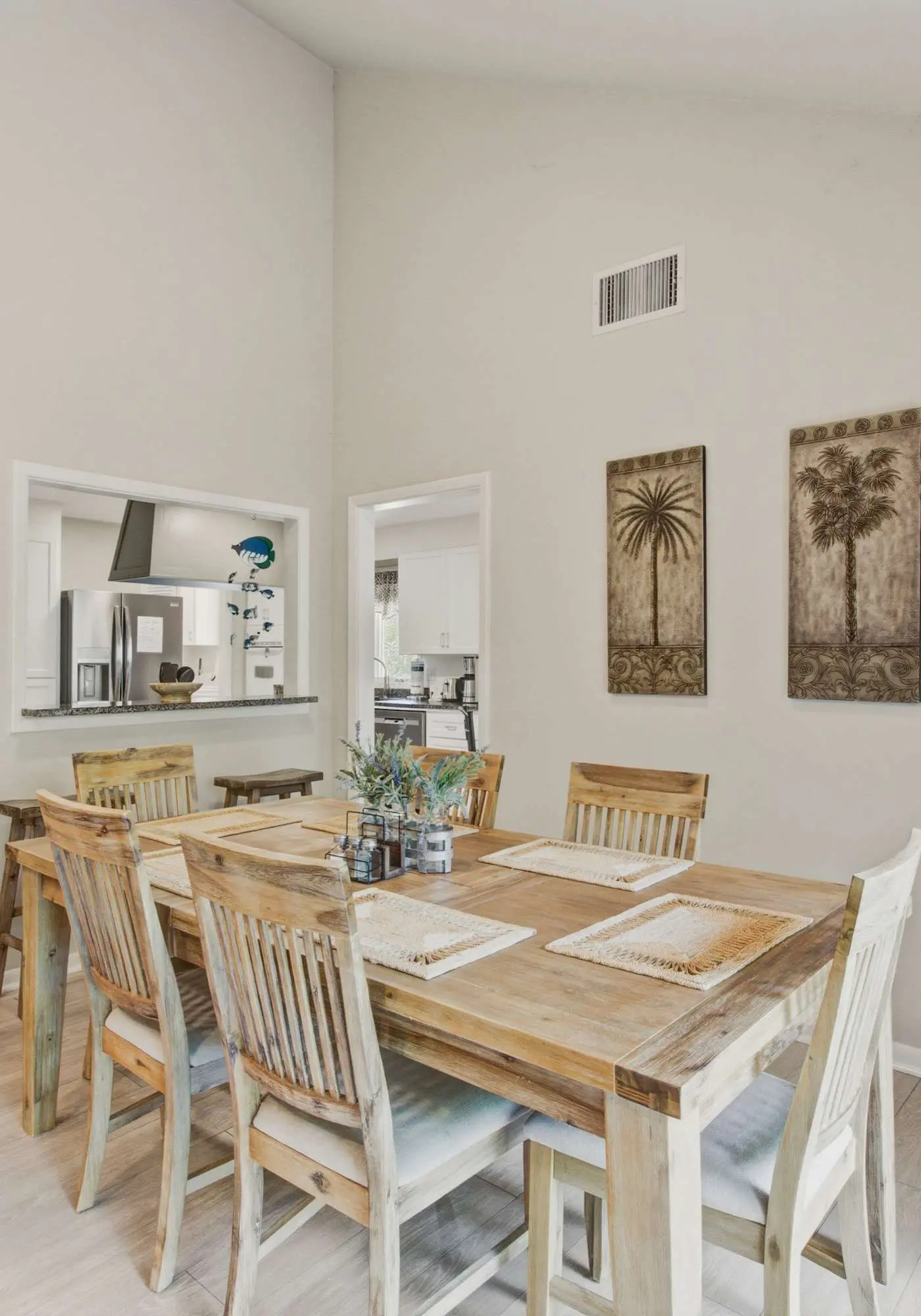 Shaded Lakeview Home with Deck & Screened Porch - Near Beach, Dogs OK