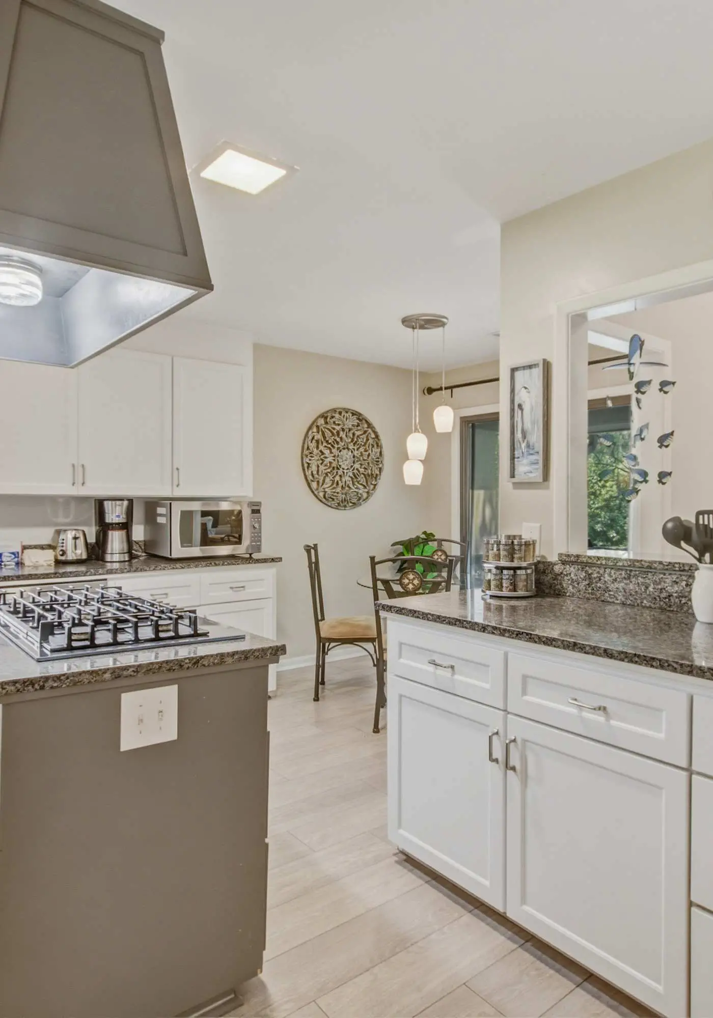 Shaded Lakeview Home with Deck & Screened Porch - Near Beach, Dogs OK