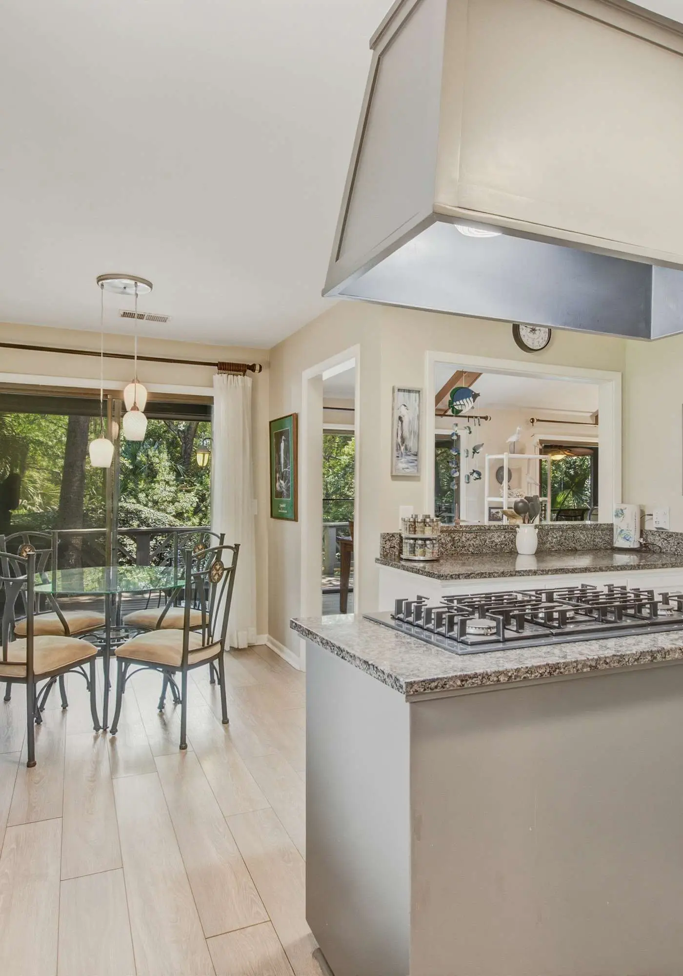 Shaded Lakeview Home with Deck & Screened Porch - Near Beach, Dogs OK