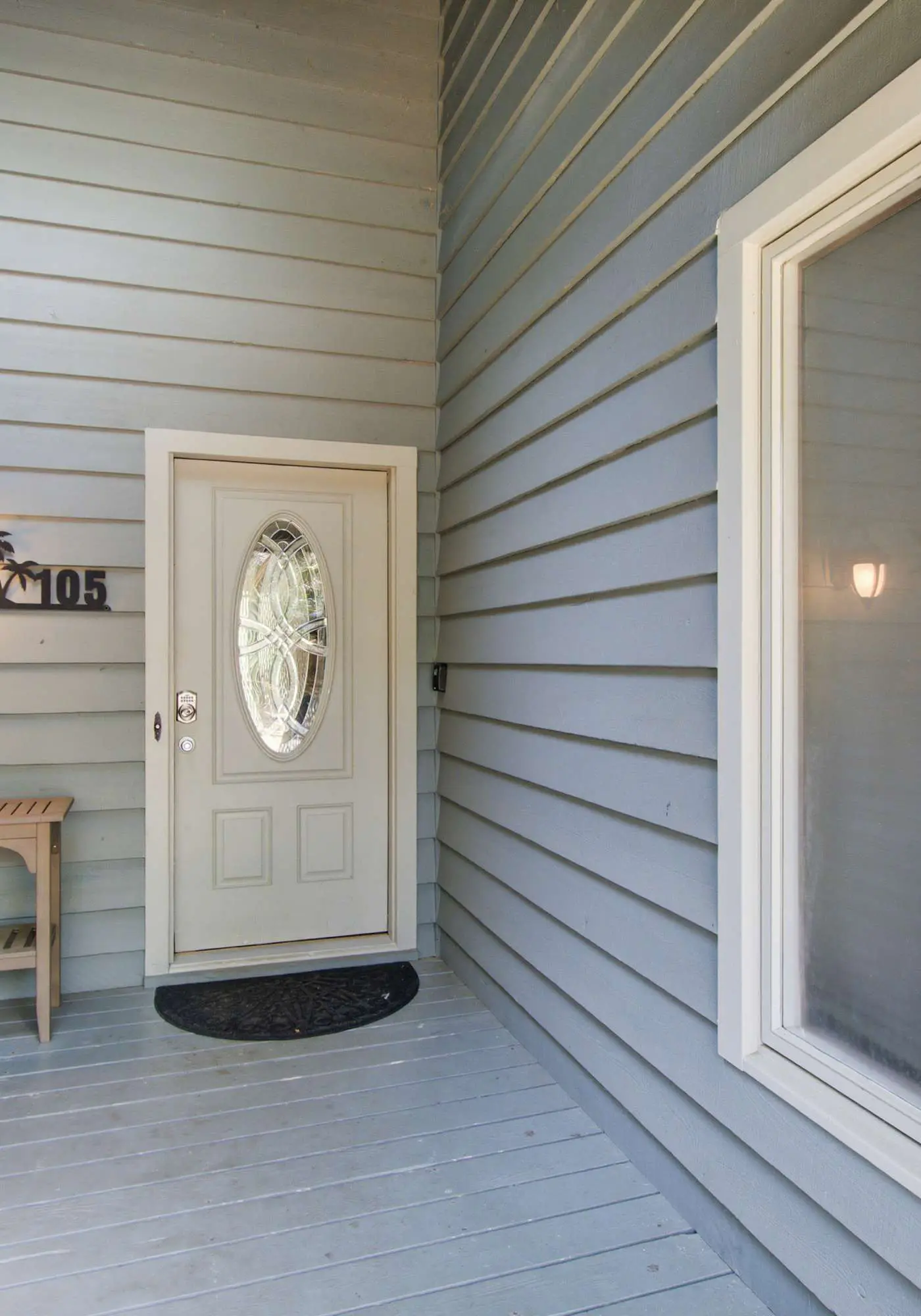 Shaded Lakeview Home with Deck & Screened Porch - Near Beach, Dogs OK