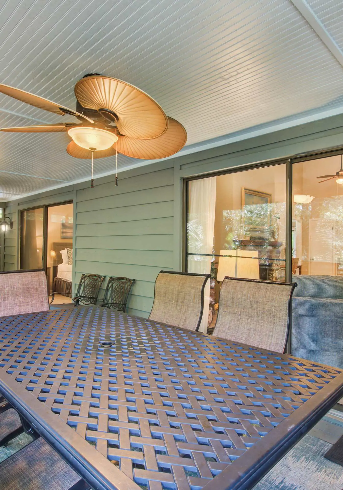 Shaded Lakeview Home with Deck & Screened Porch - Near Beach, Dogs OK