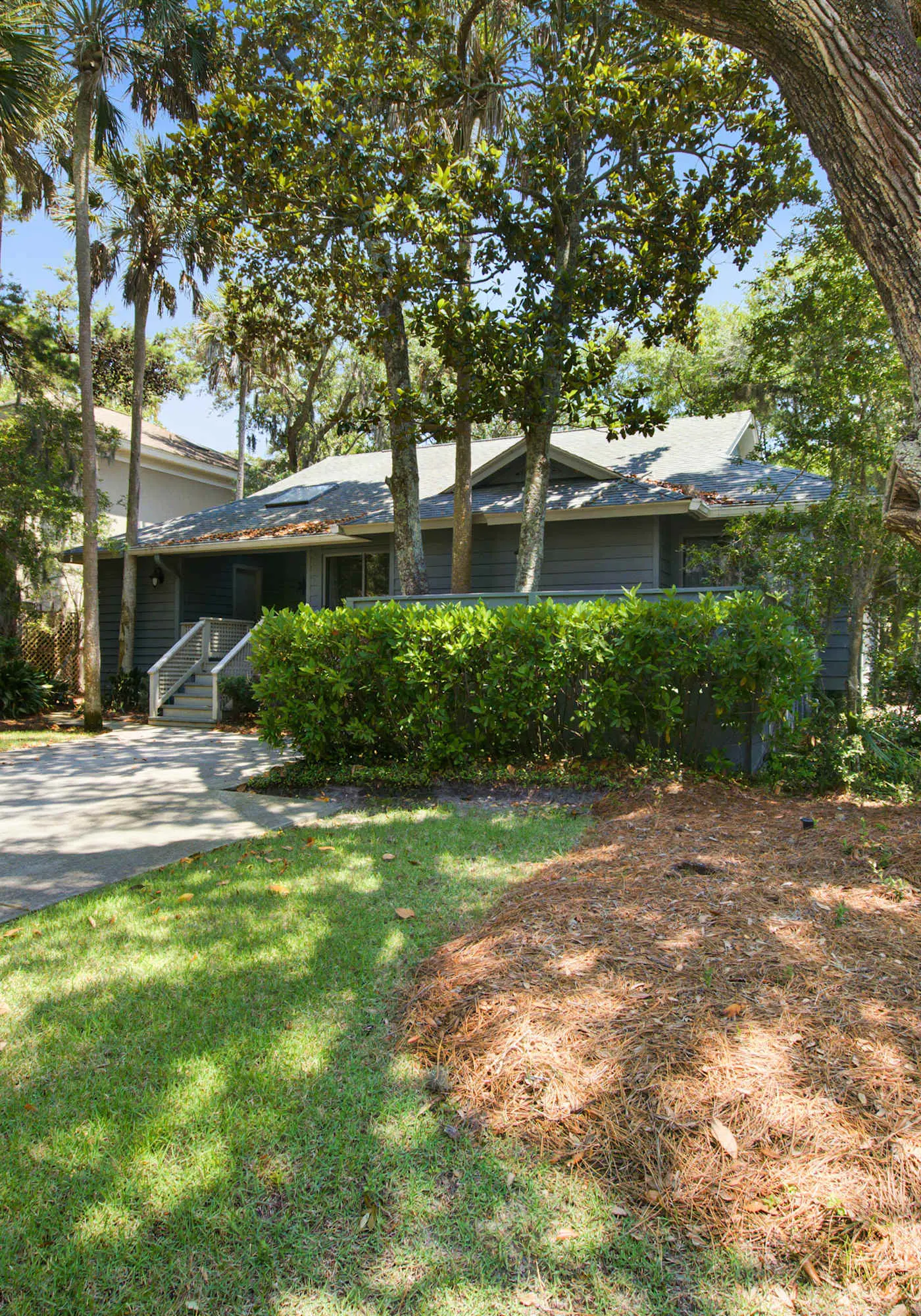 Shaded Lakeview Home with Deck & Screened Porch - Near Beach, Dogs OK