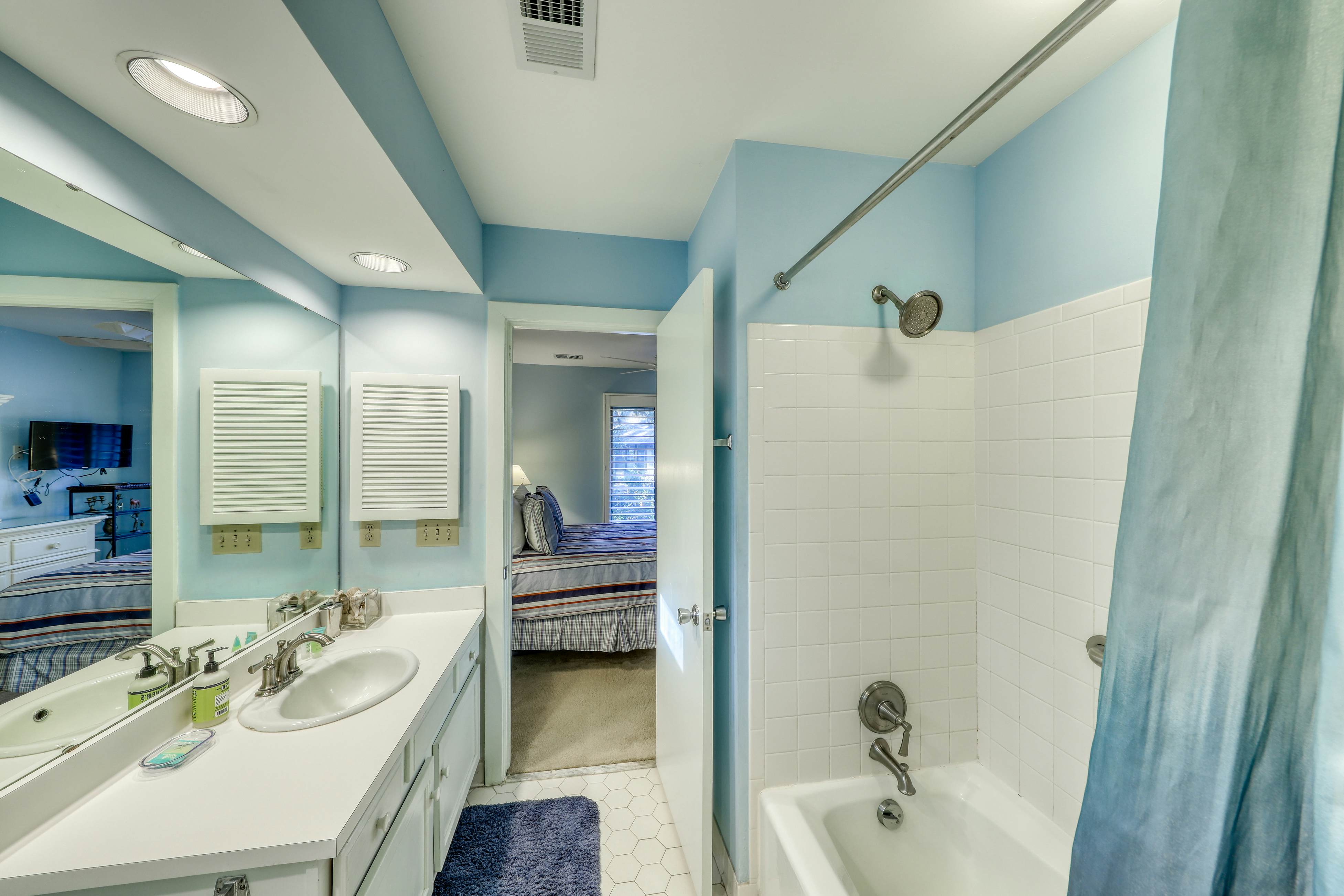 Beautiful Home in the Woods with Updated Amenities and Shared Pool