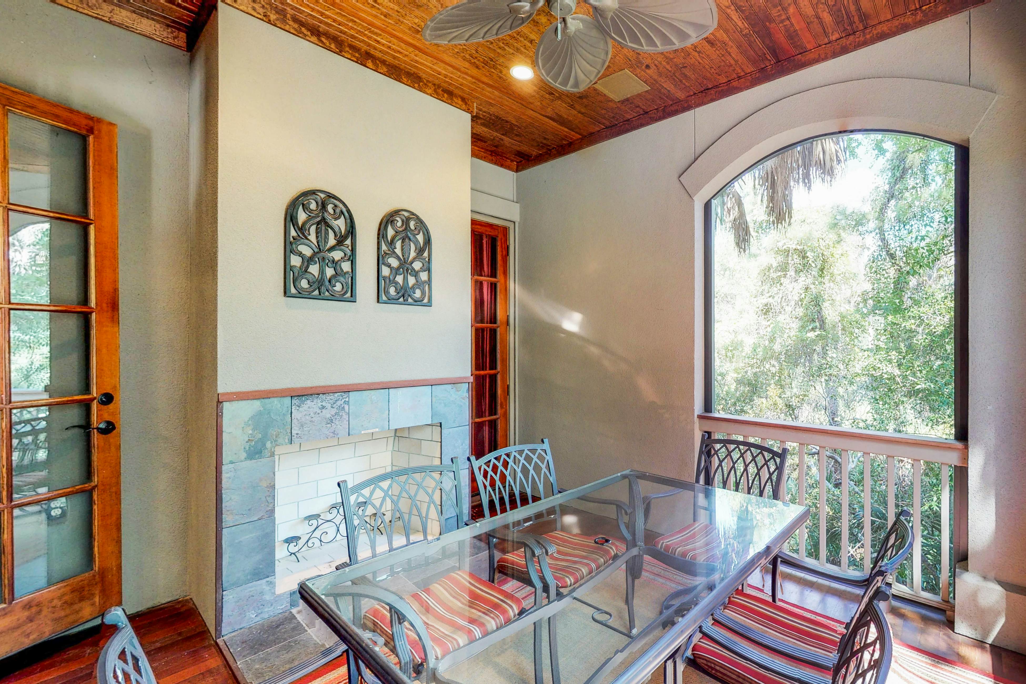 Multi-level home with private pool, lanai & enclosed deck - beach nearby