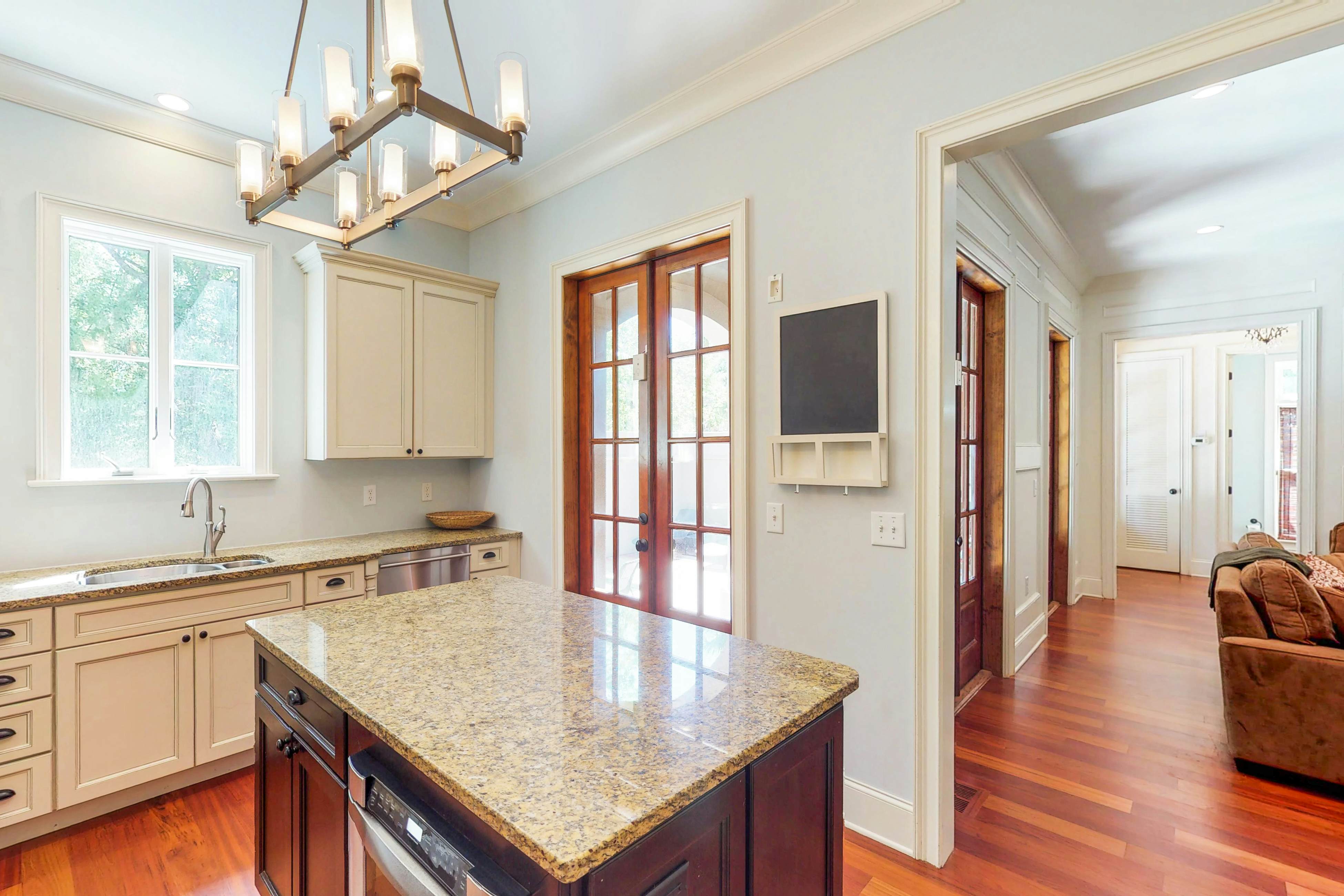 Multi-level home with private pool, lanai & enclosed deck - beach nearby