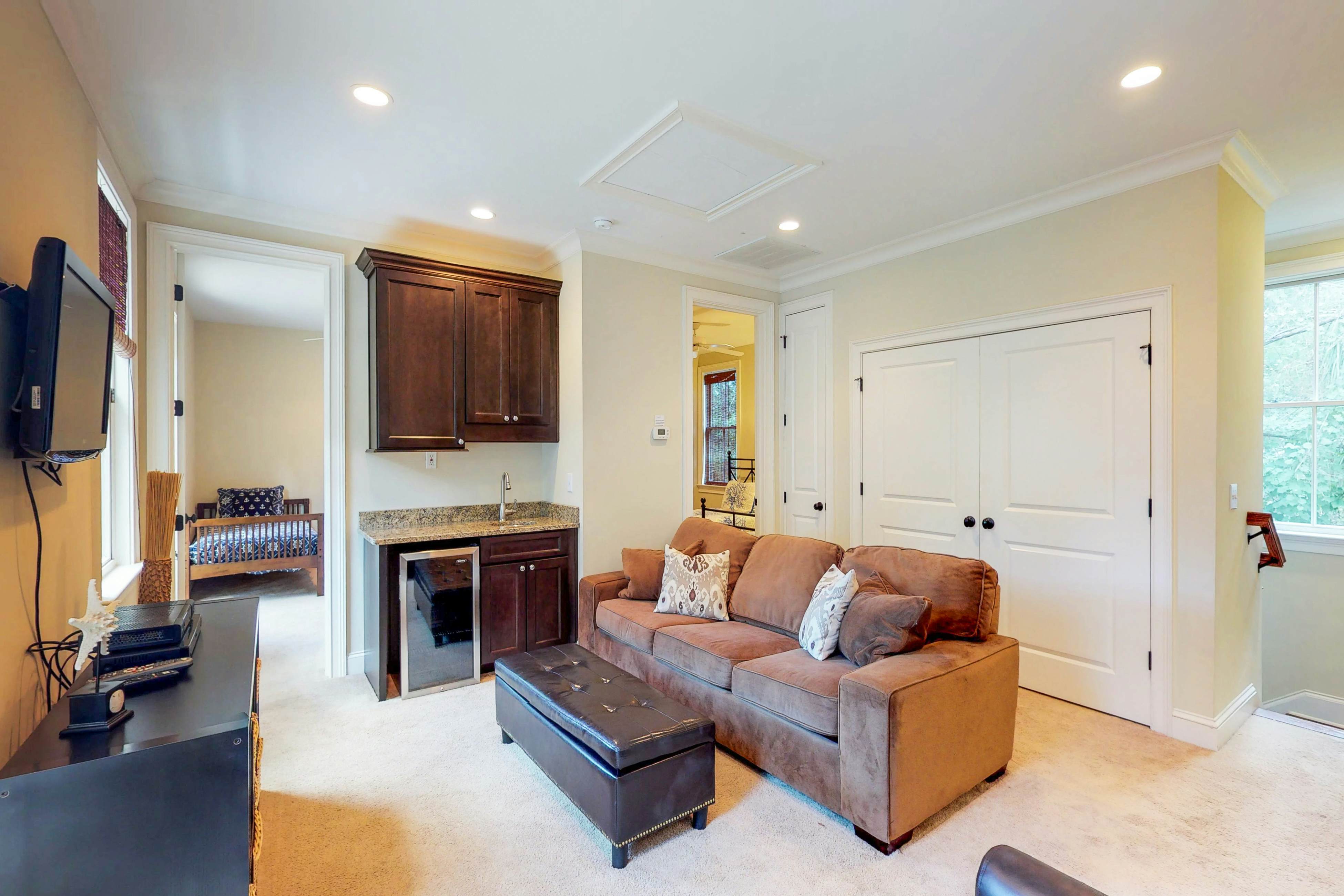 Multi-level home with private pool, lanai & enclosed deck - beach nearby