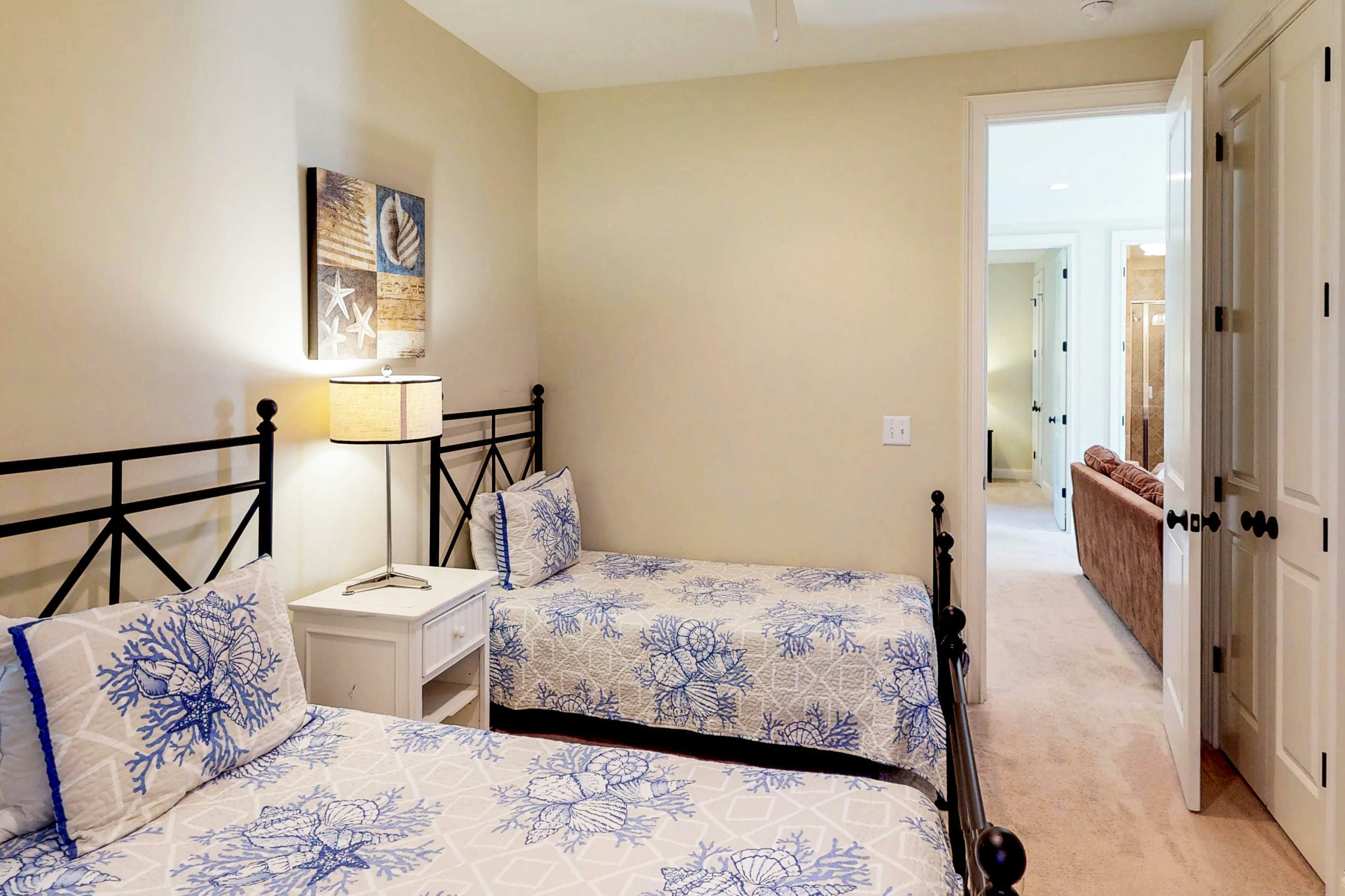 Multi-level home with private pool, lanai & enclosed deck - beach nearby