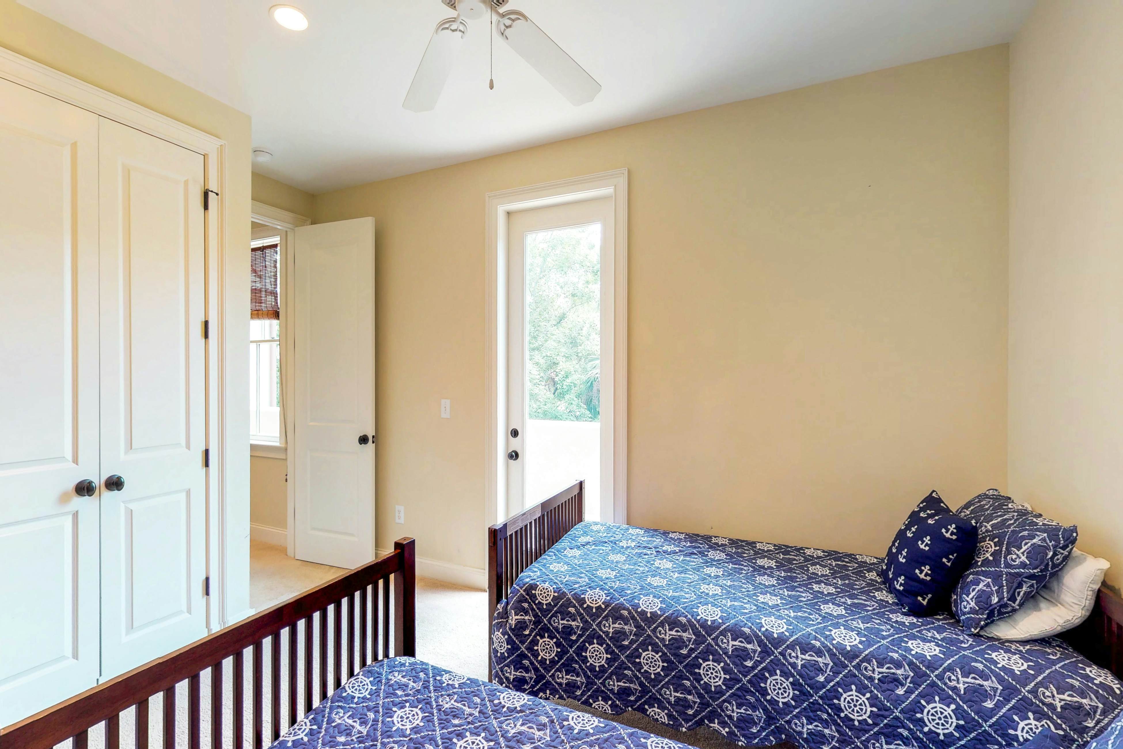 Multi-level home with private pool, lanai & enclosed deck - beach nearby