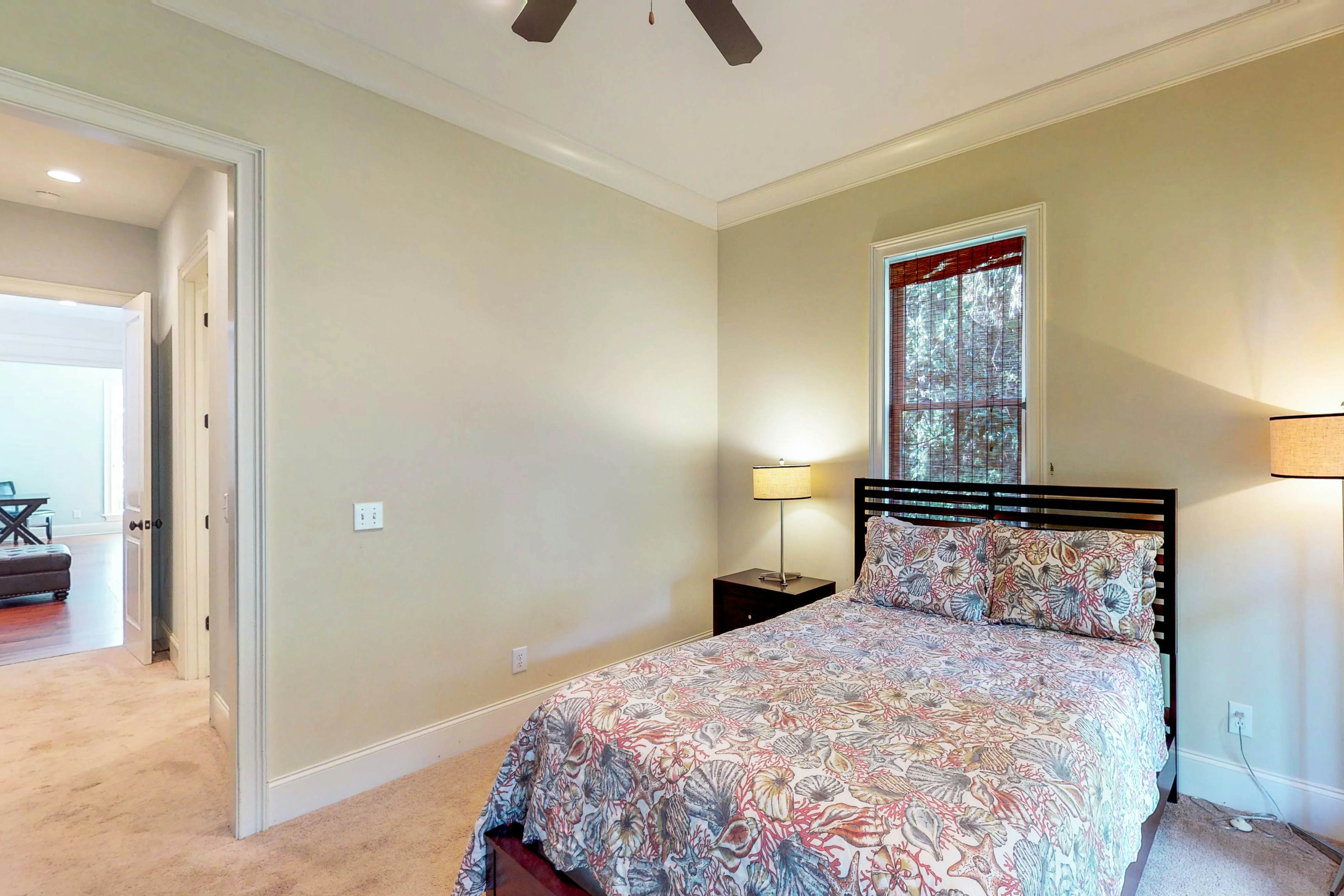 Multi-level home with private pool, lanai & enclosed deck - beach nearby