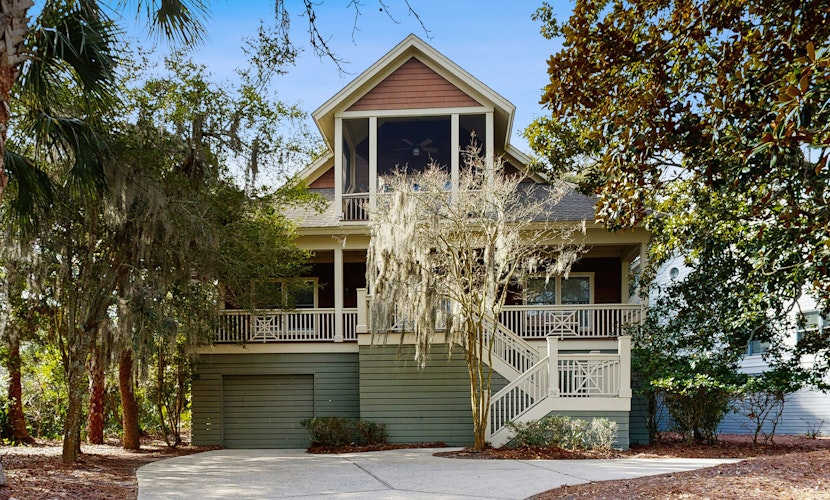 Spacious home with pool - walk to beach & golf