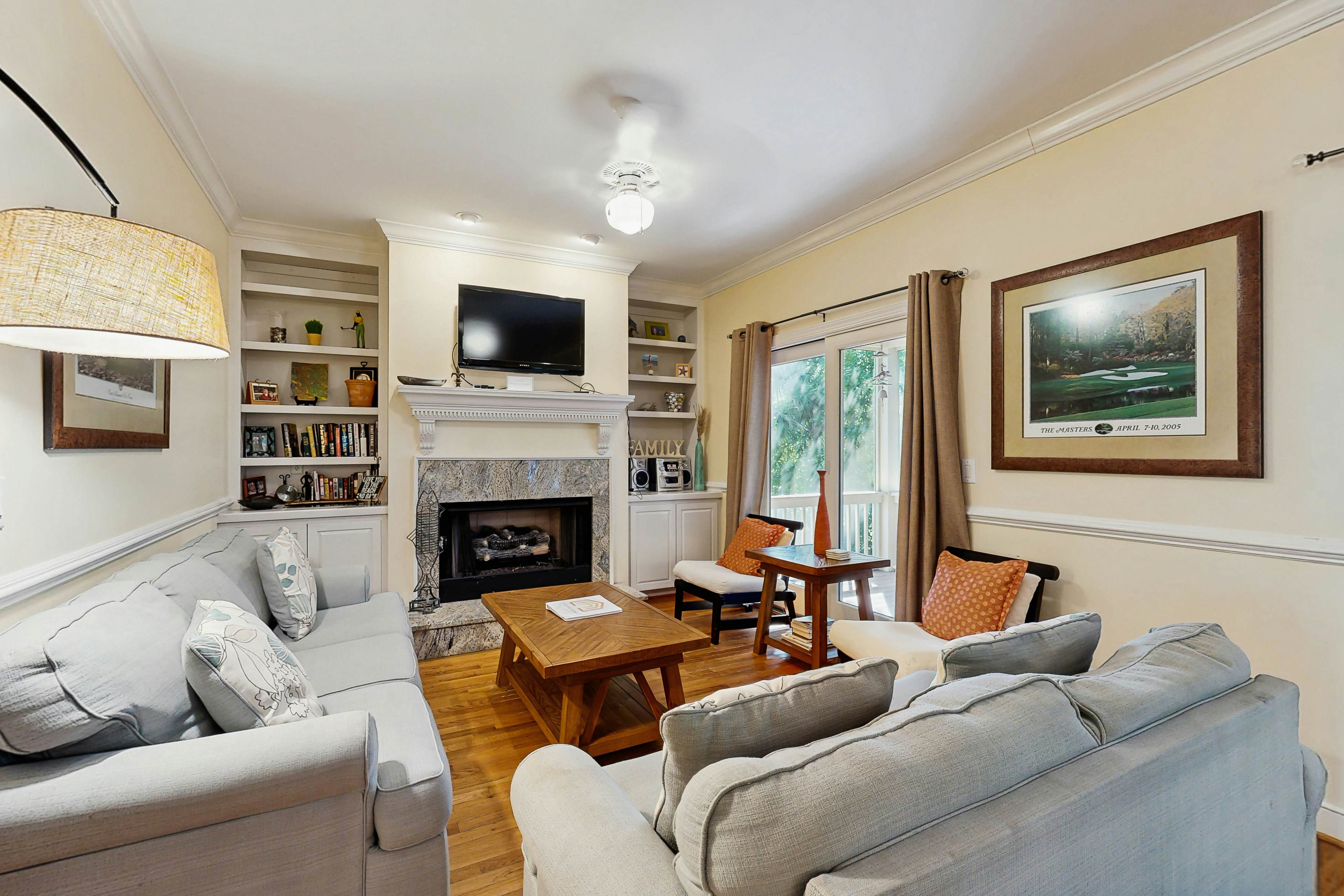 Spacious home with pool - walk to beach & golf