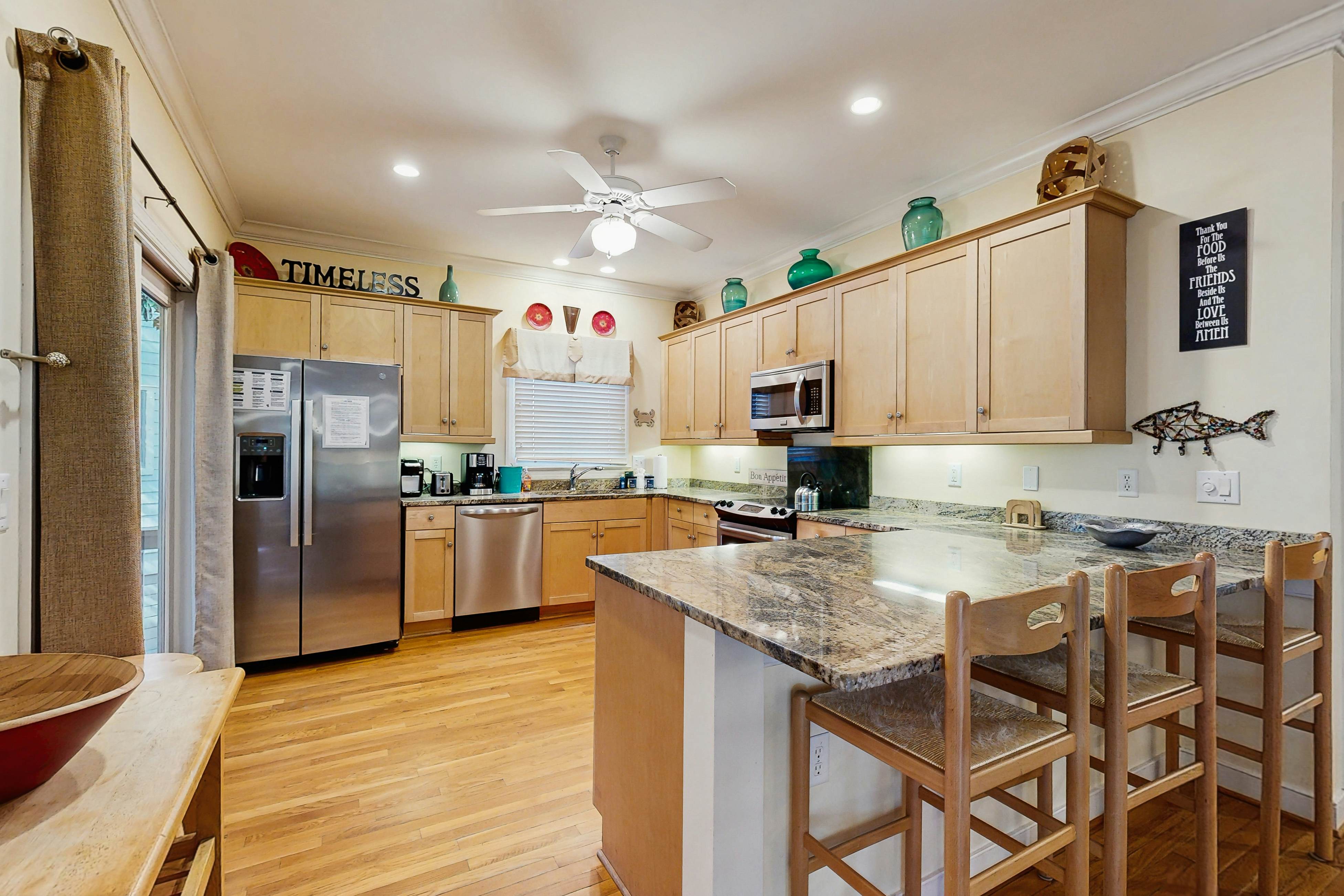 Spacious home with pool - walk to beach & golf