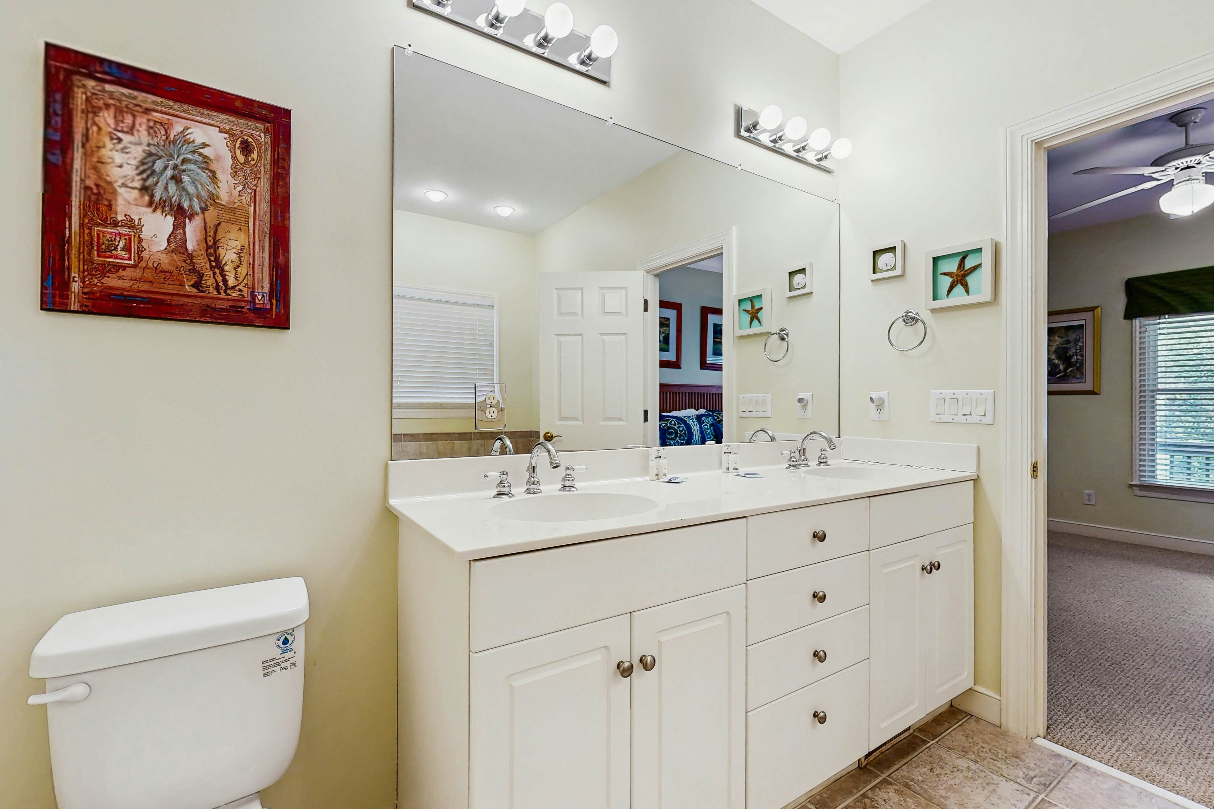 Spacious home with pool - walk to beach & golf