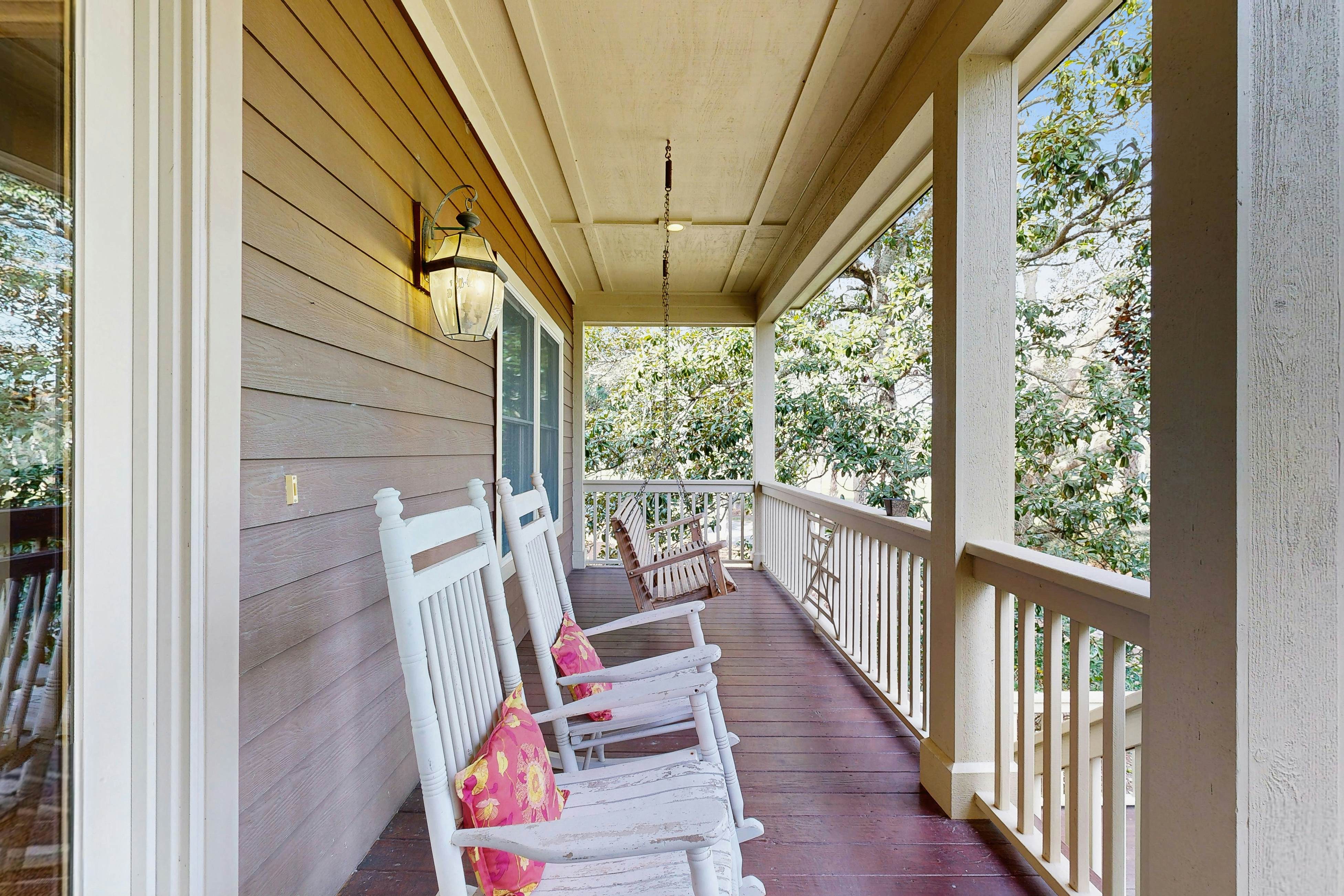 Spacious home with pool - walk to beach & golf