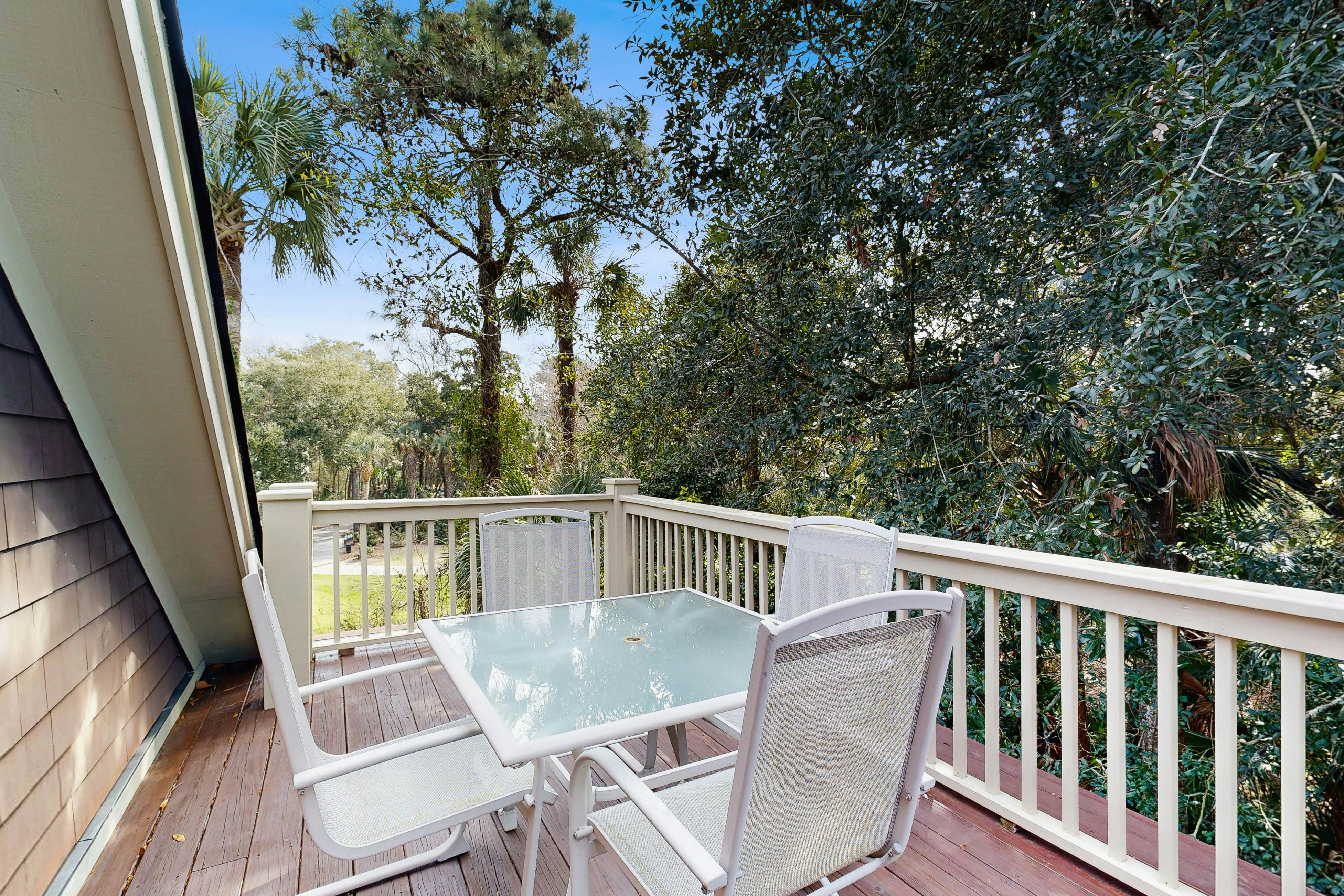 Spacious home with pool - walk to beach & golf