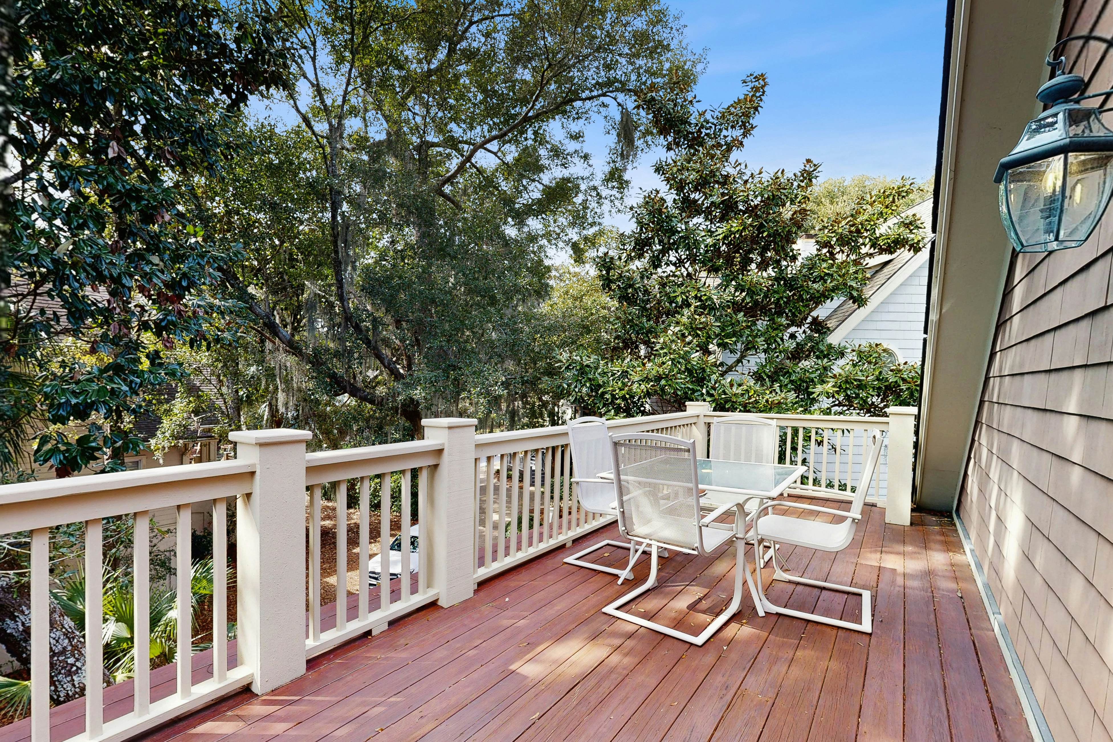 Spacious home with pool - walk to beach & golf