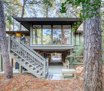 Cottage w/ On-Site Golf, Shared Pool, & Beautiful Inlet Views - Near the Beach